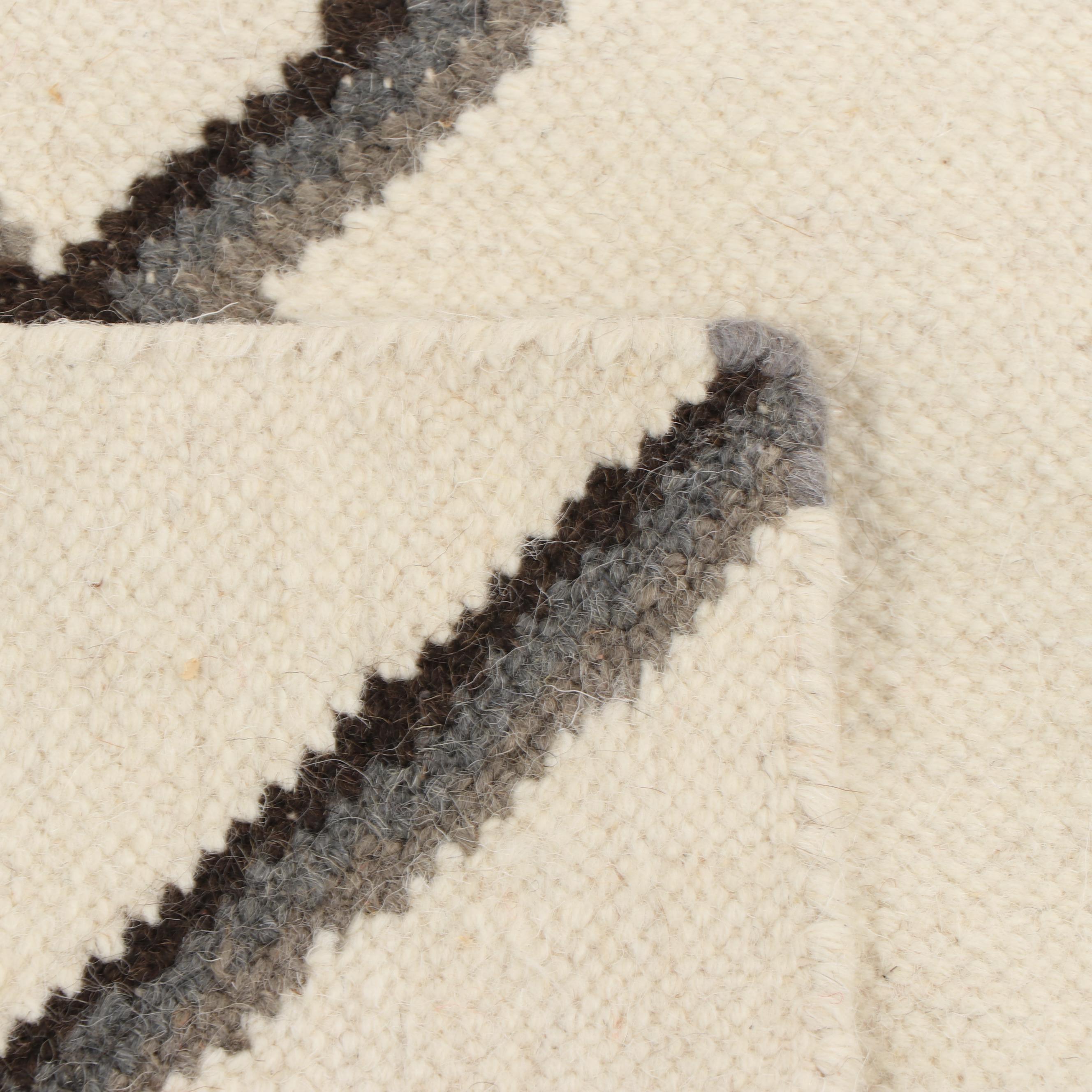 Handwoven Indian Surya "Frontier" Wool Runner