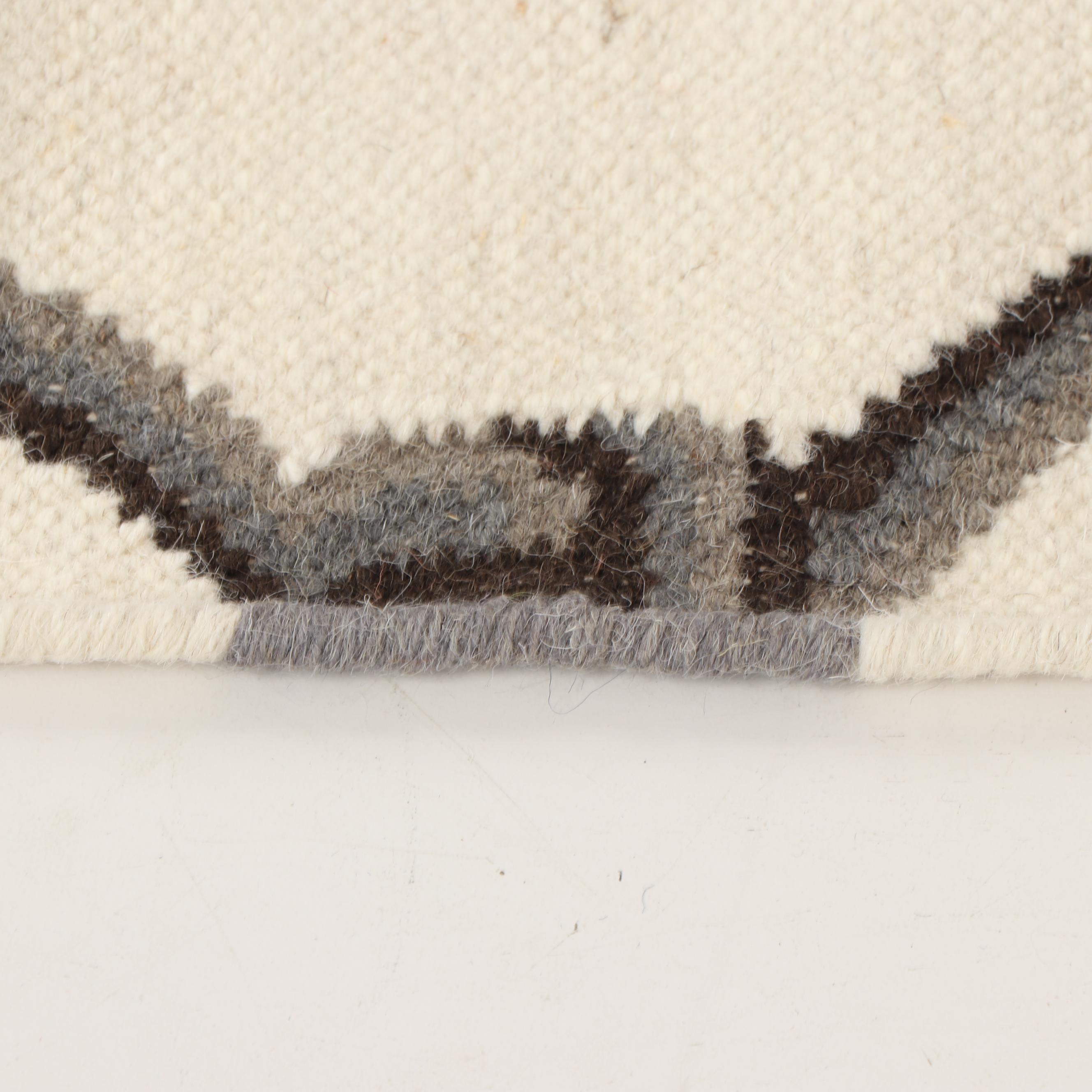 Handwoven Indian Surya "Frontier" Wool Runner