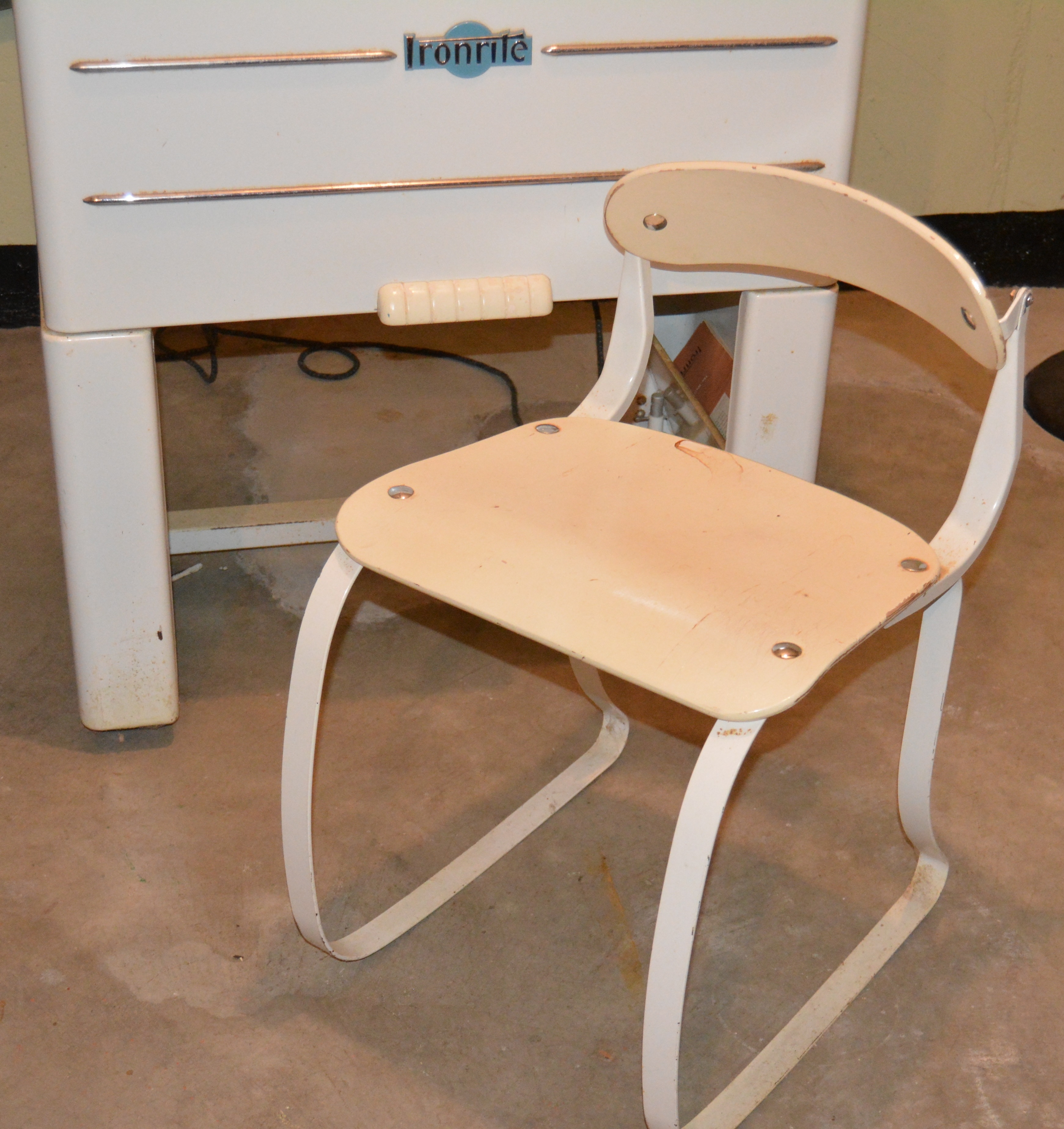 Ironrite Model 85 Ironer and Health Chair