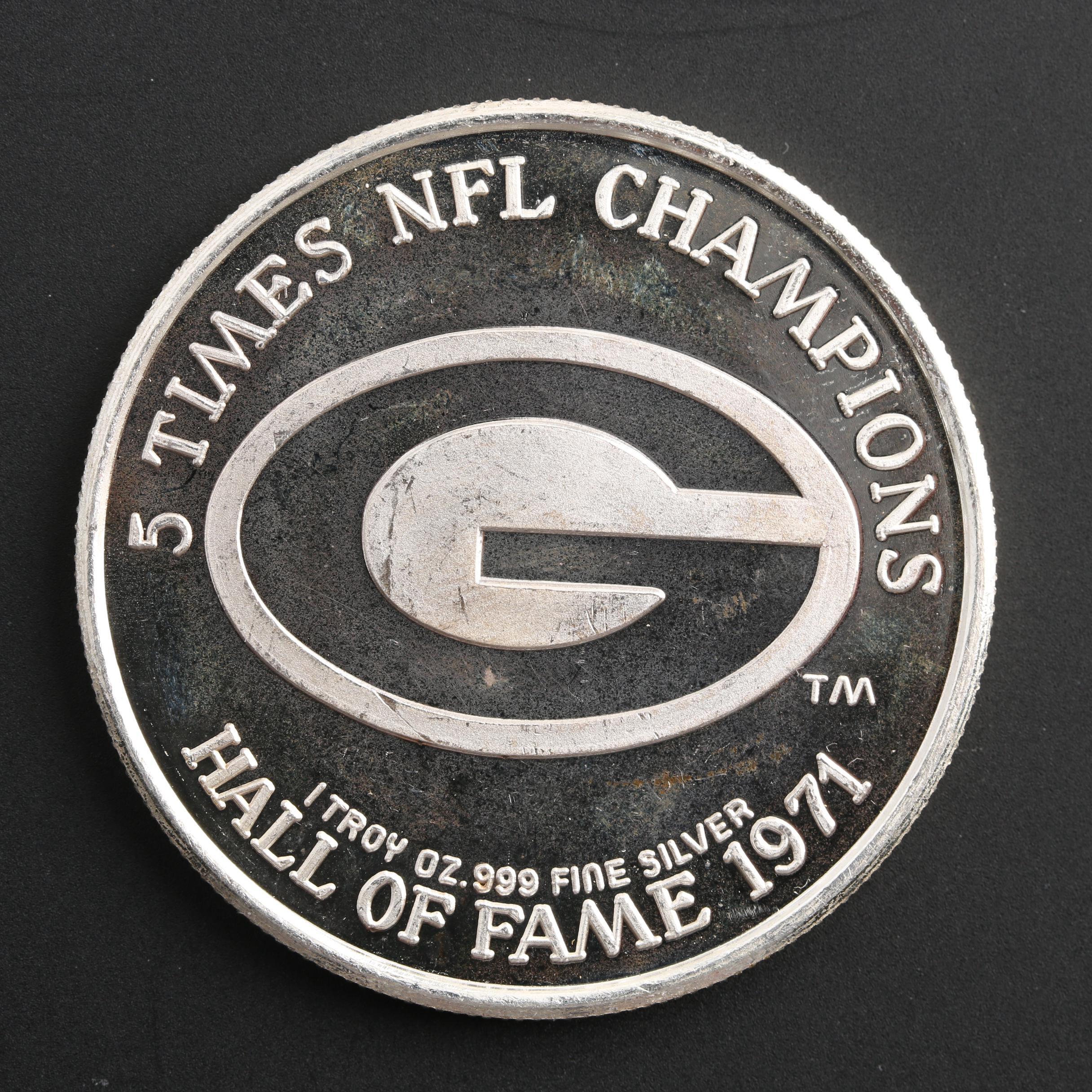 A Vince Lombardi Commemorative One Troy Oz. Silver Bullion Coin