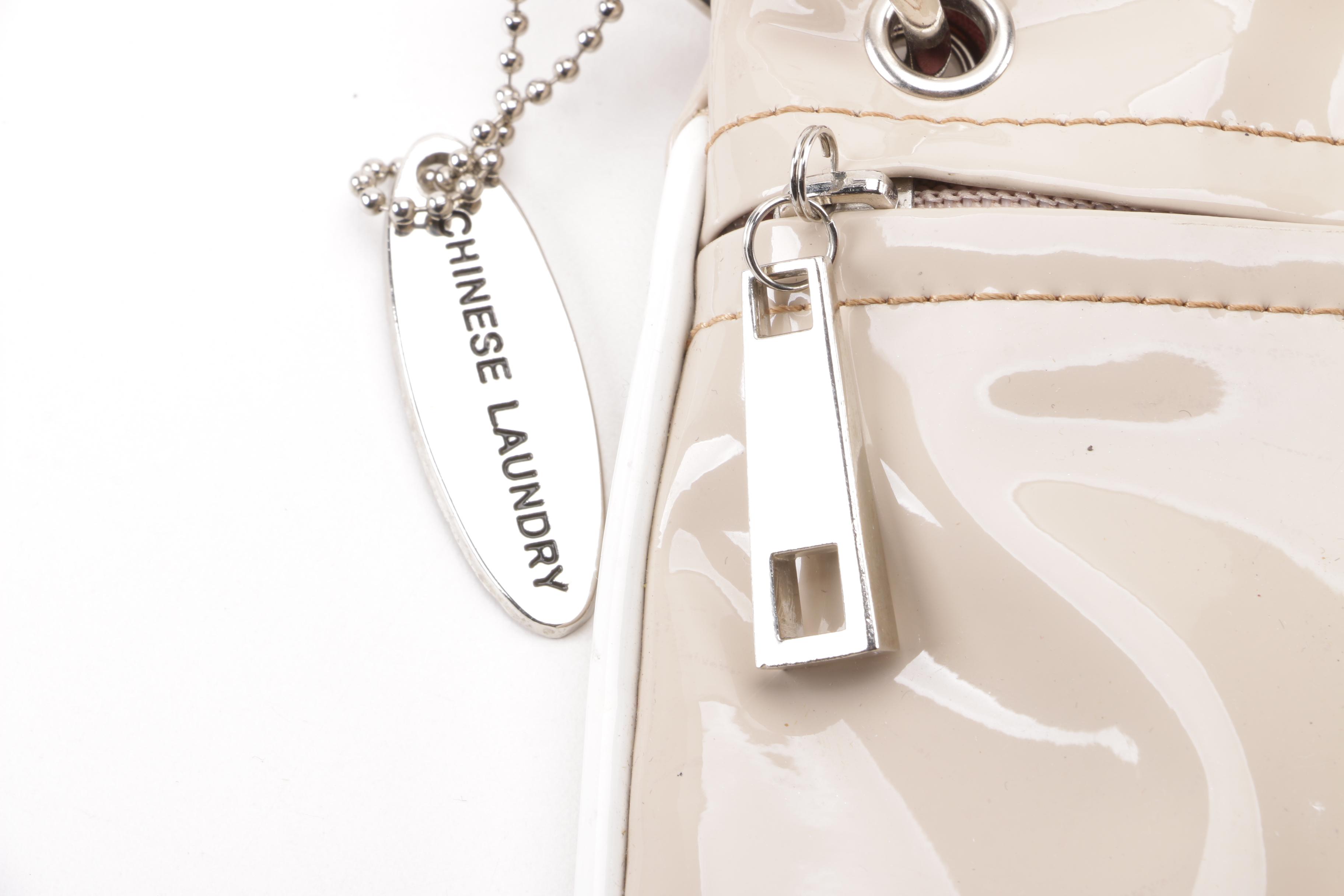 Stuart Weitzman Red Patent Leather and Straw Handbag with Other Clutch Wristlets