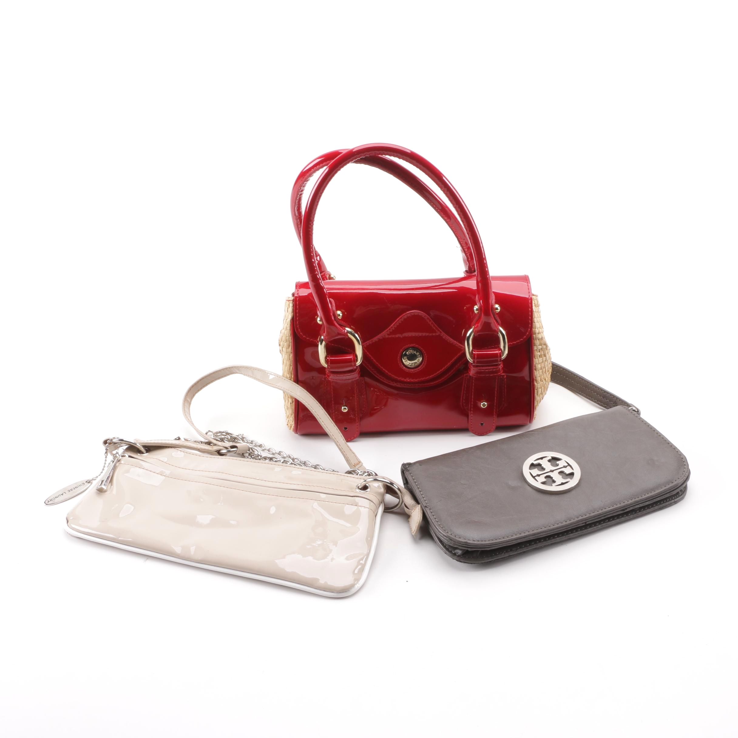 Stuart Weitzman Red Patent Leather and Straw Handbag with Other Clutch Wristlets