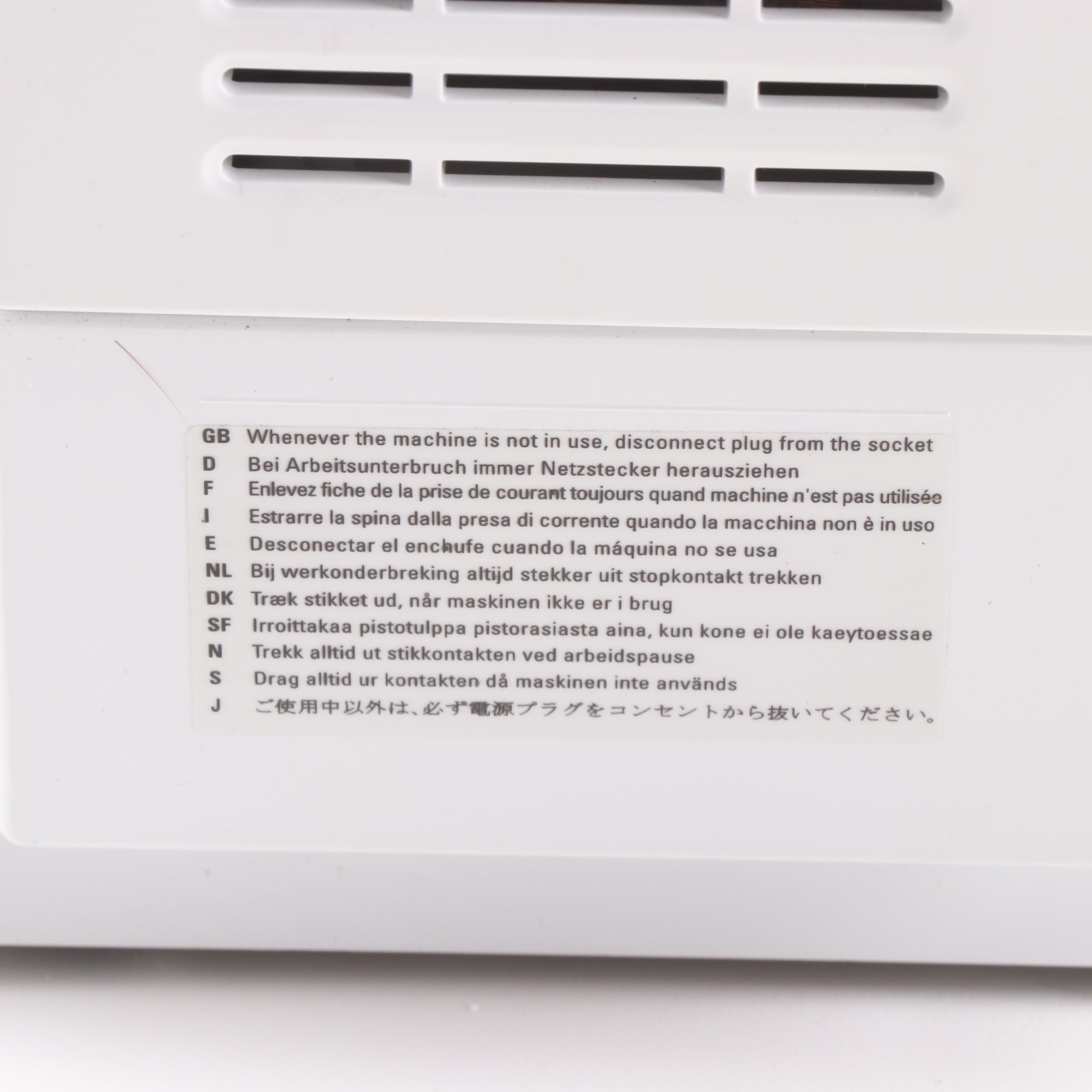 Bernina Activa 220 Sewing Machine