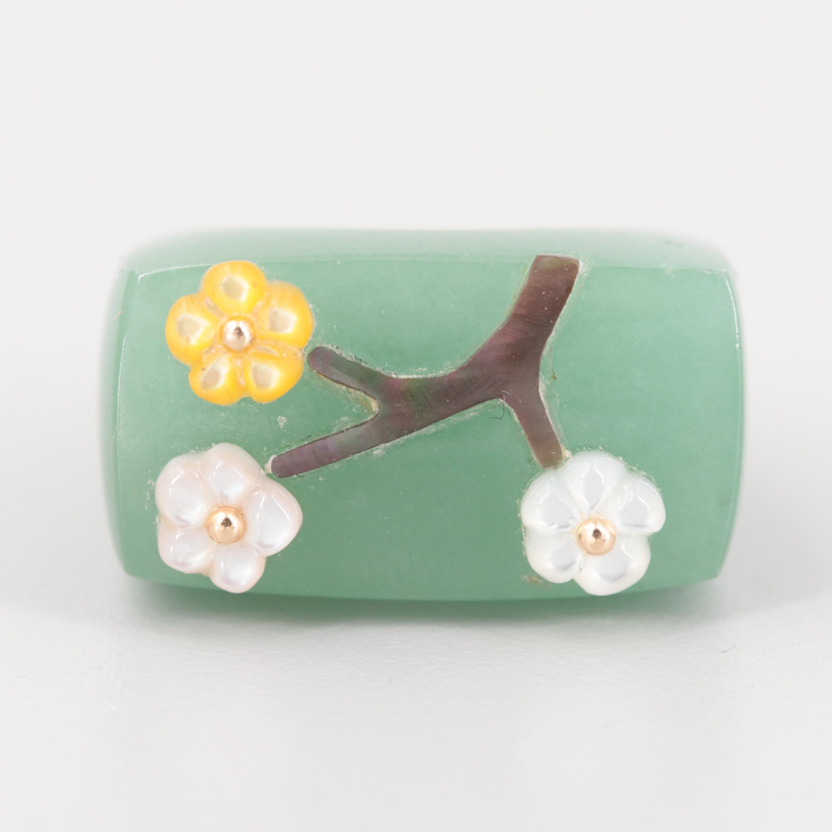 14K Yellow Gold Jadeite and Mother of Pearl Floral Ring