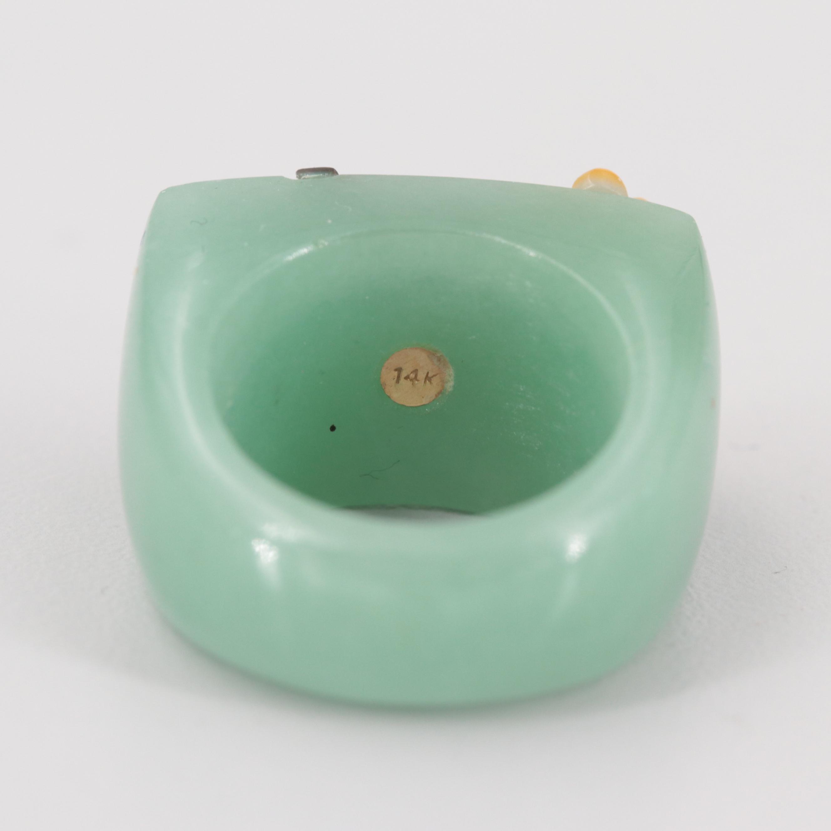 14K Yellow Gold Jadeite and Mother of Pearl Floral Ring