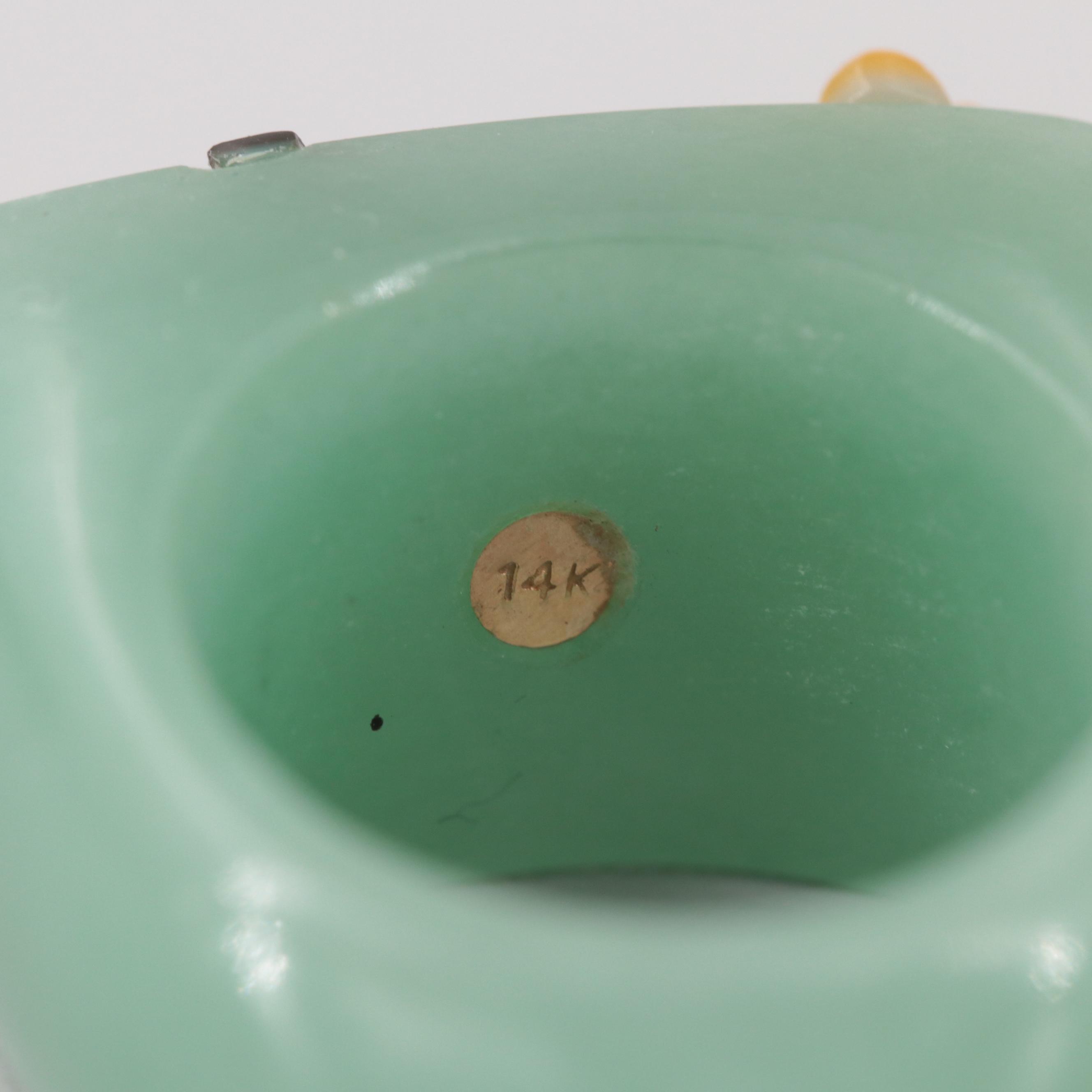 14K Yellow Gold Jadeite and Mother of Pearl Floral Ring