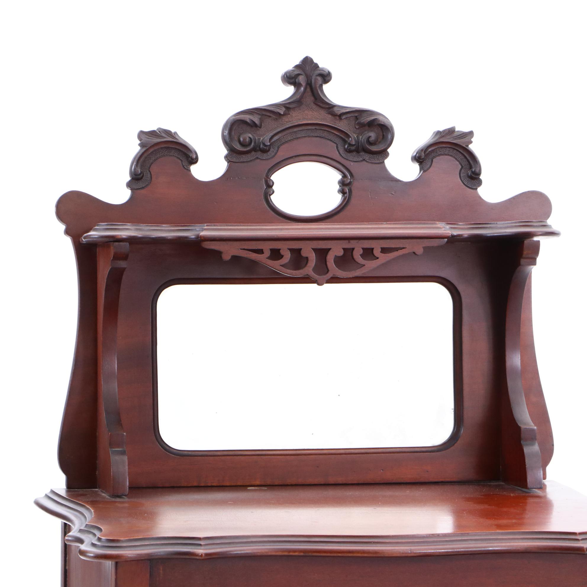 Ca. 1900 Mahogany Vitrine