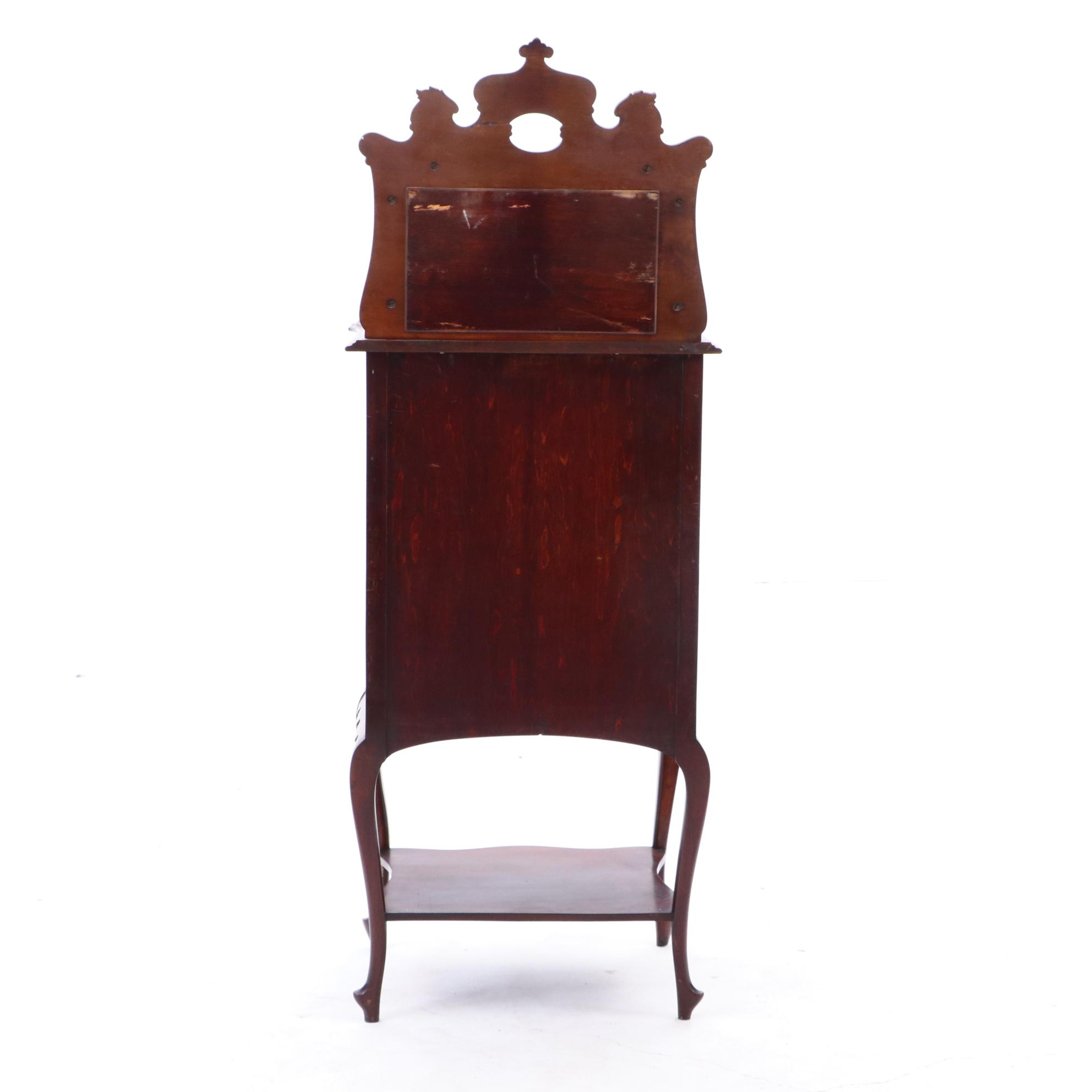 Ca. 1900 Mahogany Vitrine