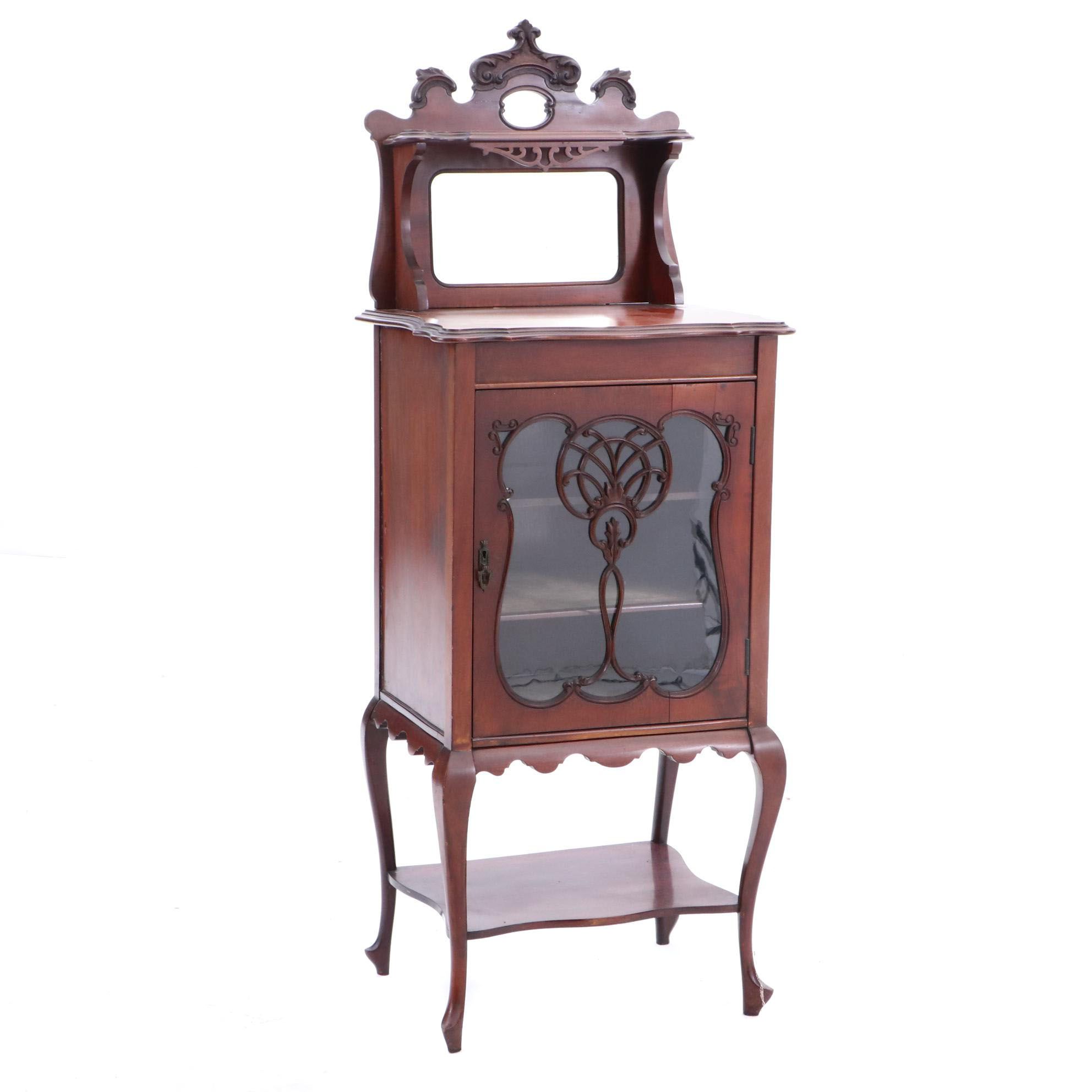 Ca. 1900 Mahogany Vitrine