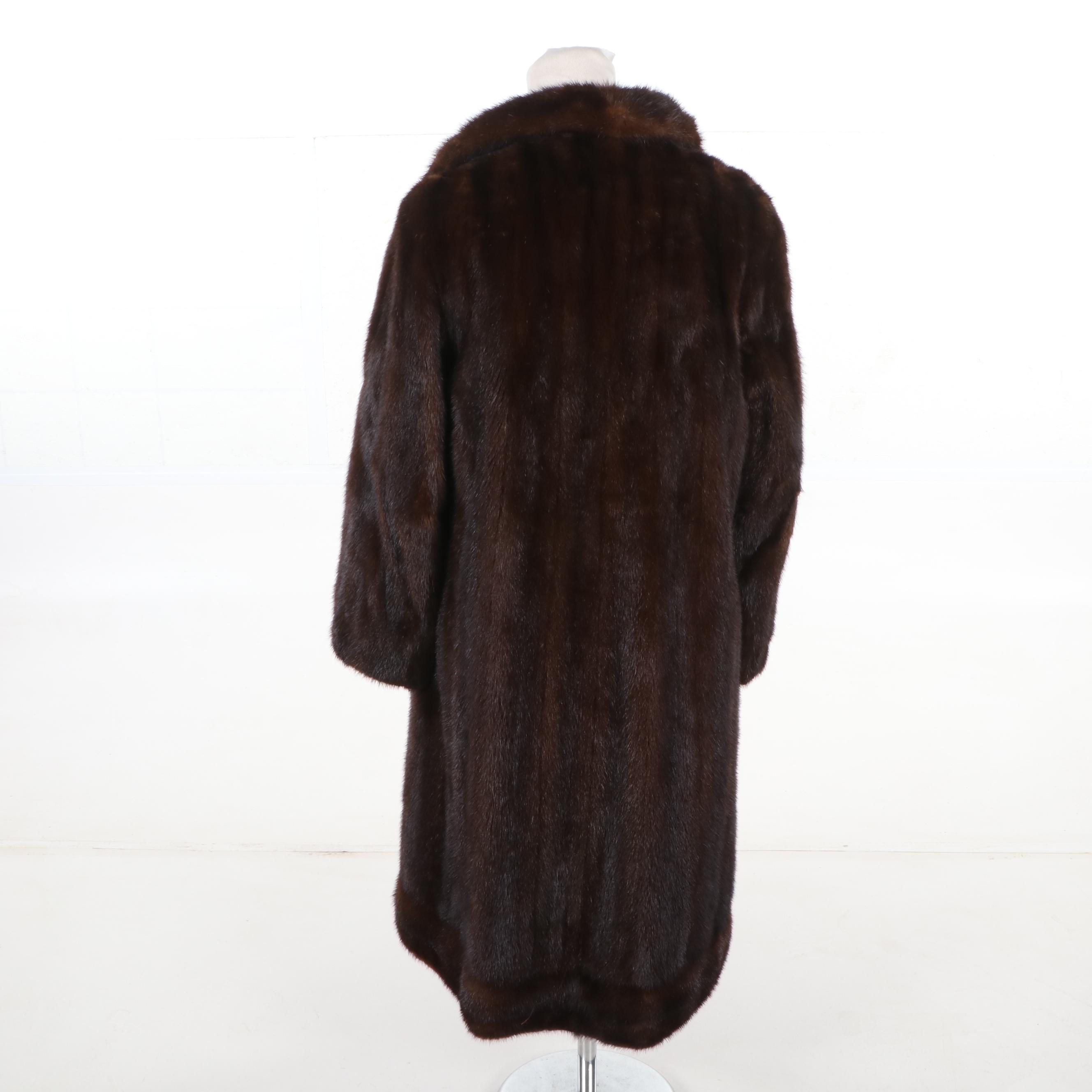 Women's Vintage Hutzler's of Baltimore Double-Breasted Mahogany Mink Fur Coat