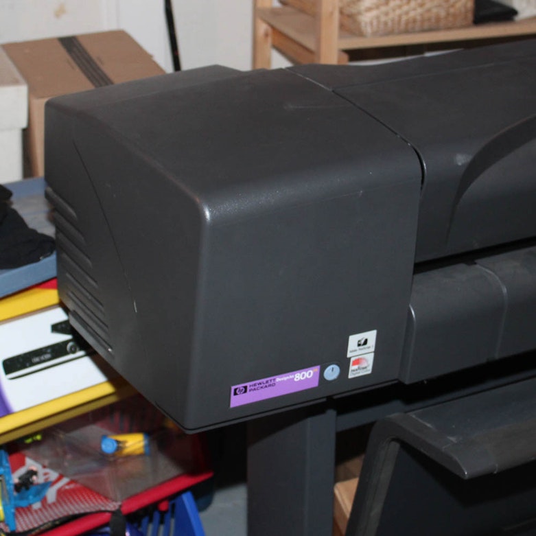 HP DesignJet 800 PS Large Format Printer