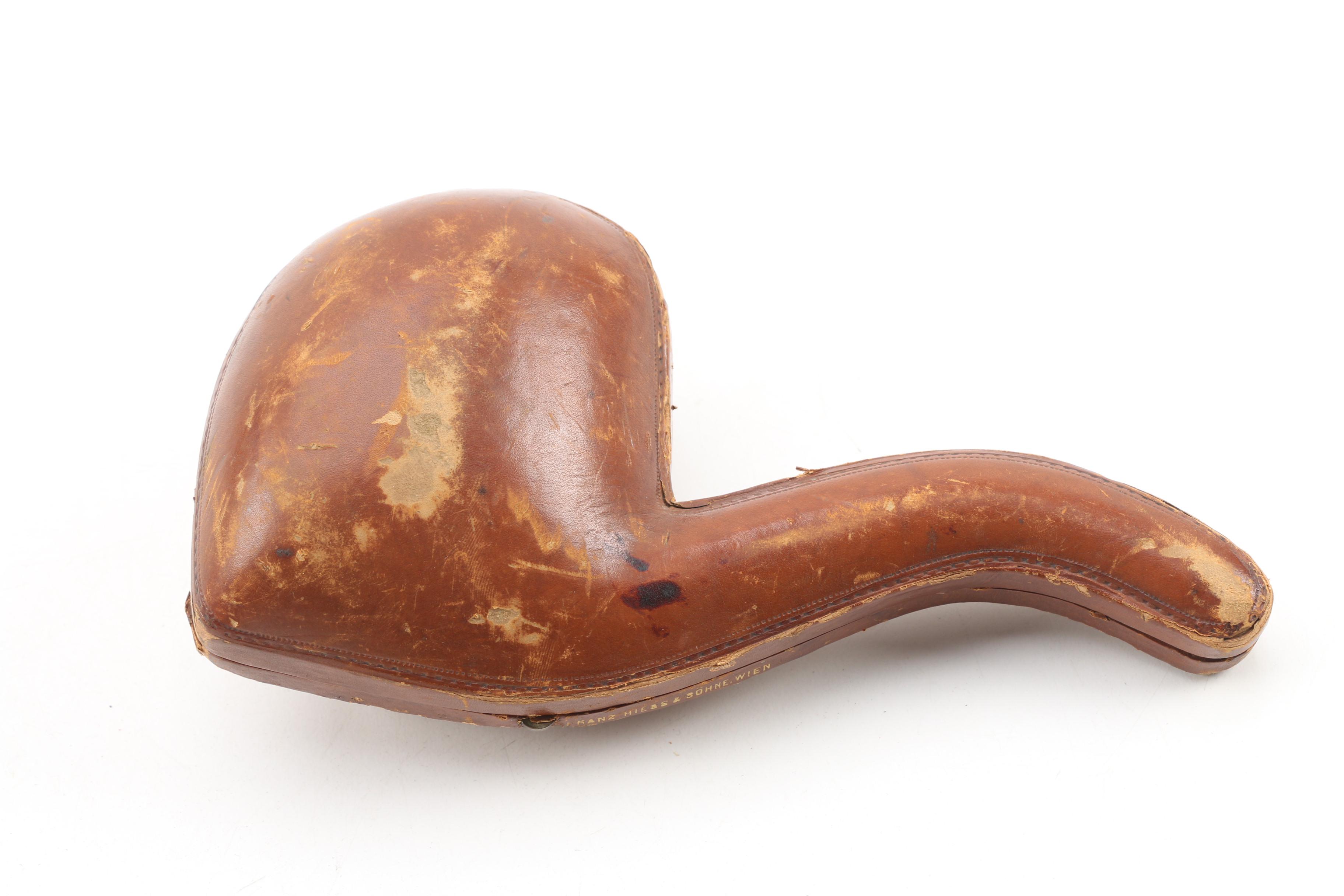 Antique Franz Hiess & Söhne Figural Meerschaum Tobacco Pipe with Leather Case