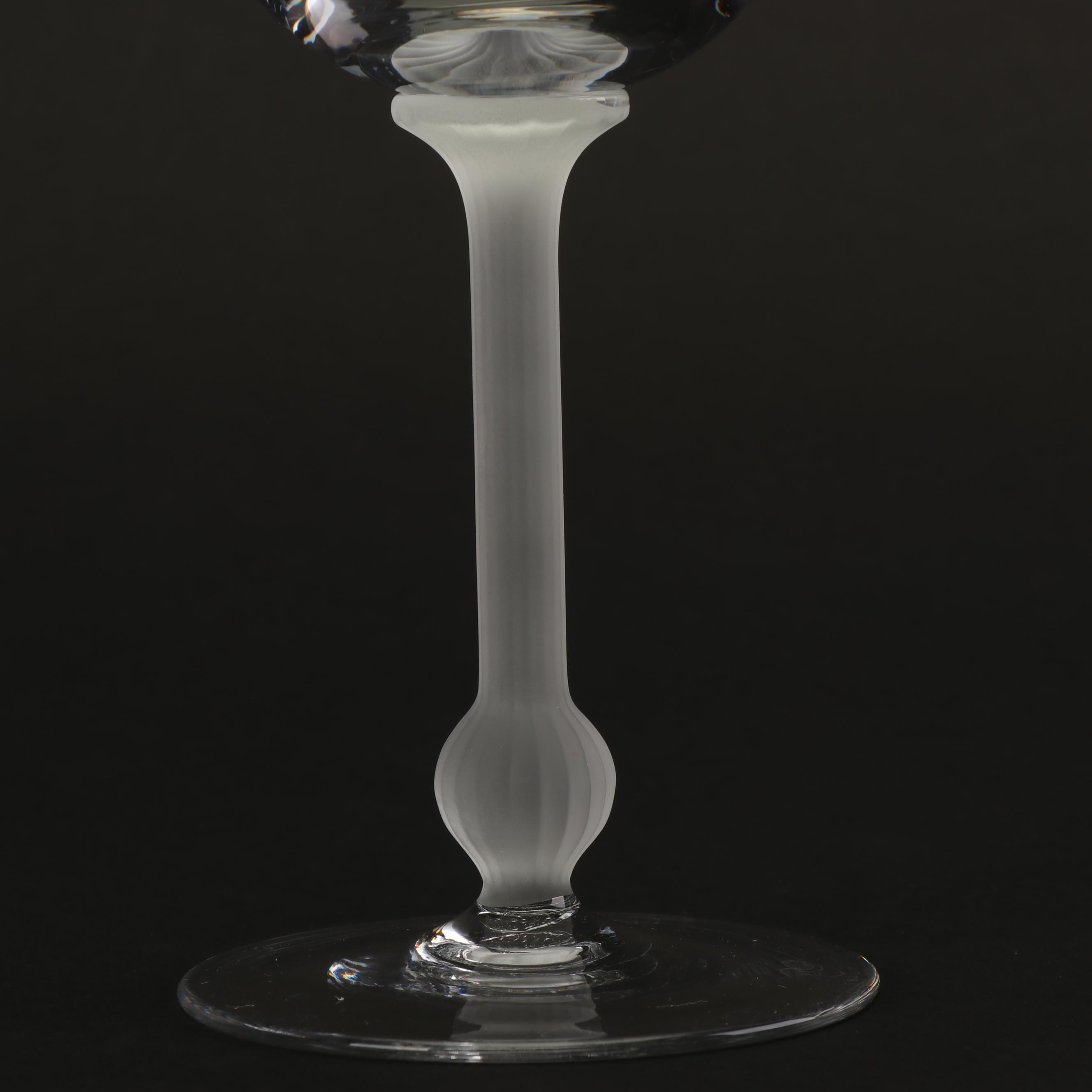 Red Wine Glasses with Frosted Stems