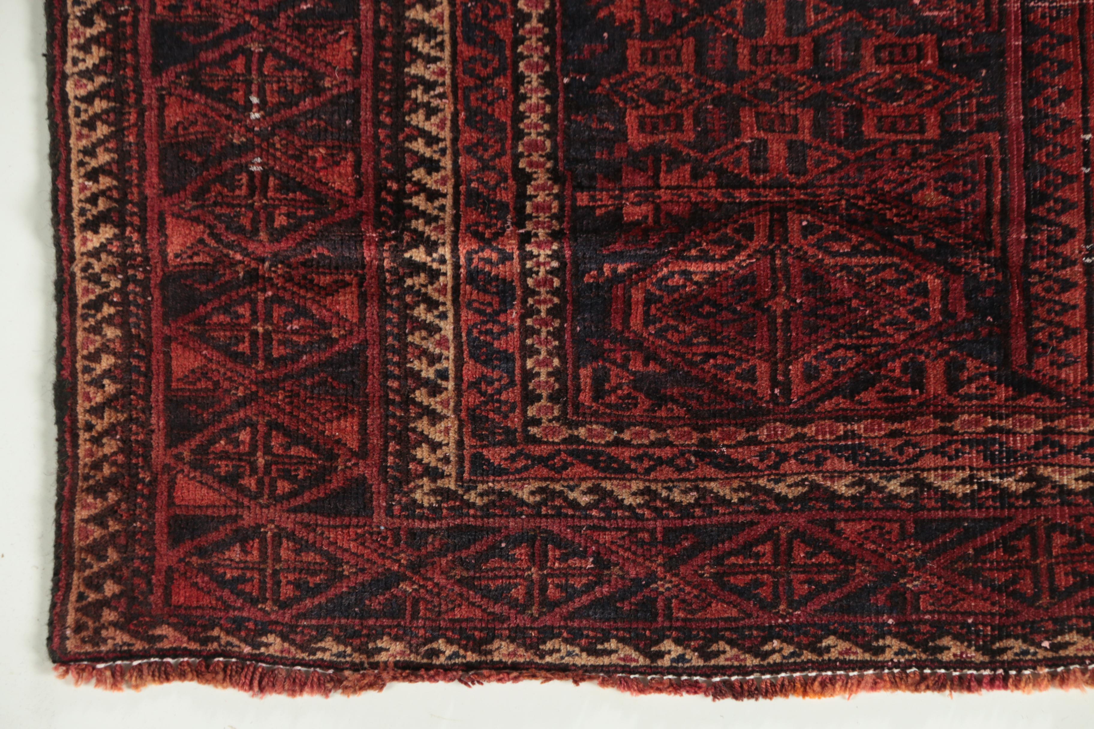 Hand-Knotted Yomud Dynak Wool Rug