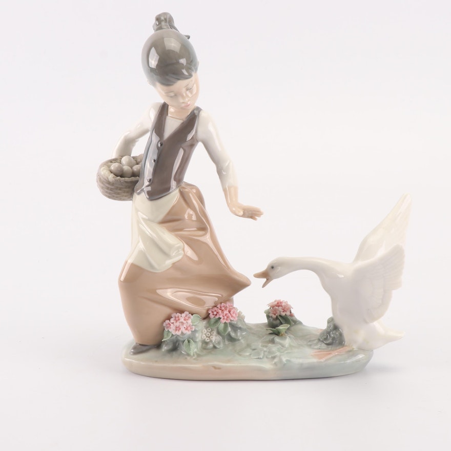 Lladró "Aggressive Goose" Porcelain Figurine