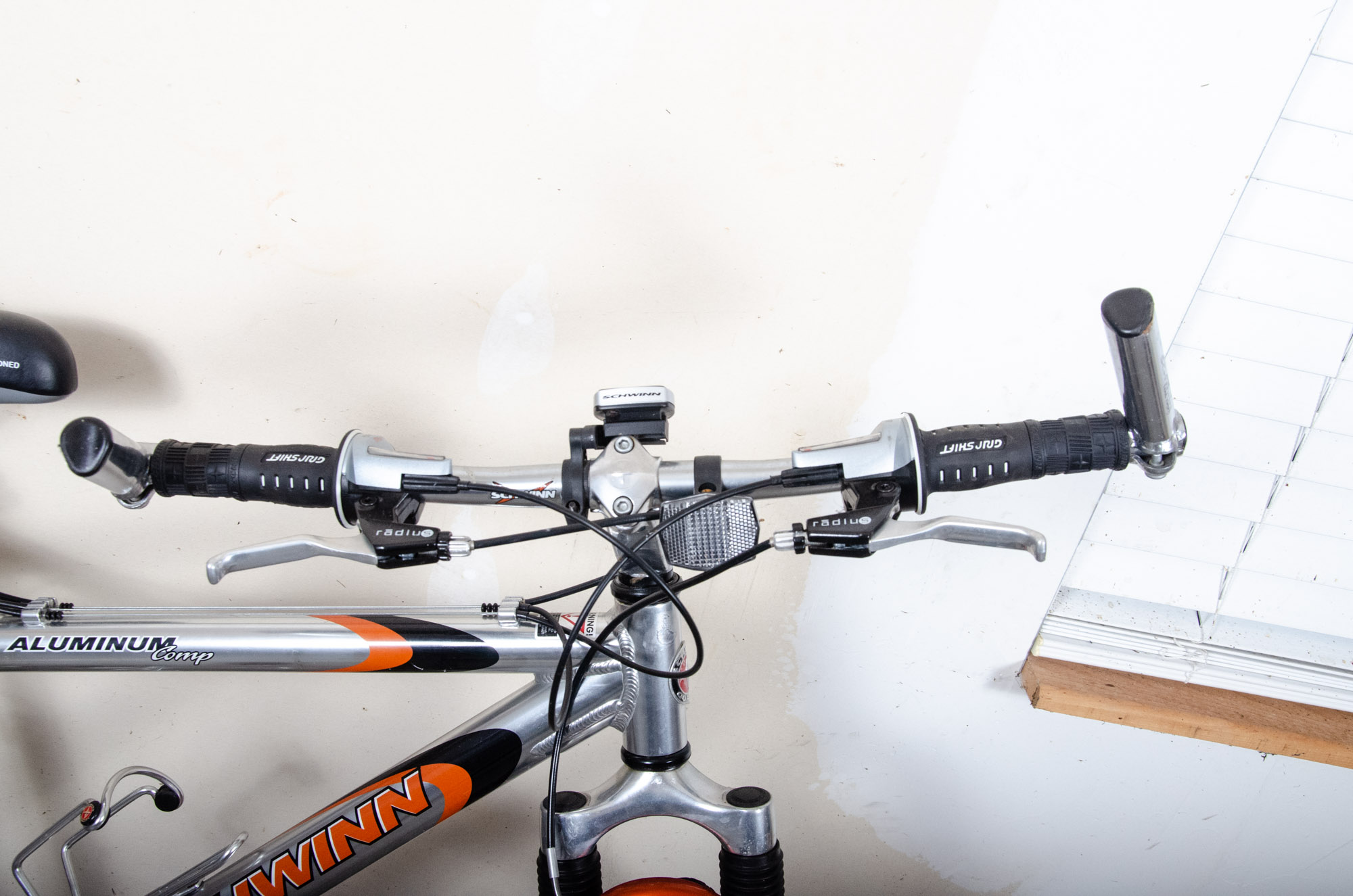 Schwinn Aluminum Comp Men's Mountain Bike