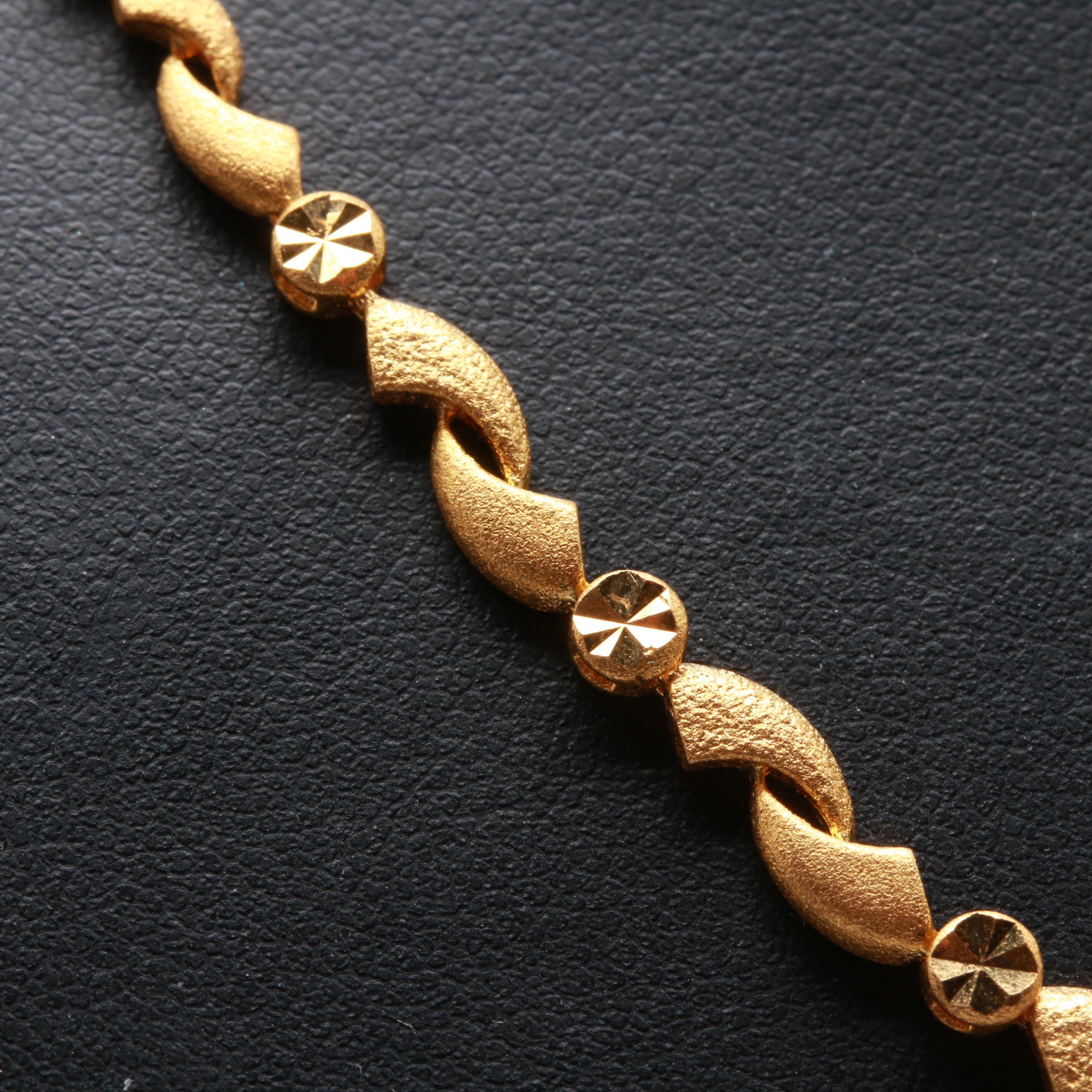 14K Yellow Gold Matte and High Polish Heart Necklace