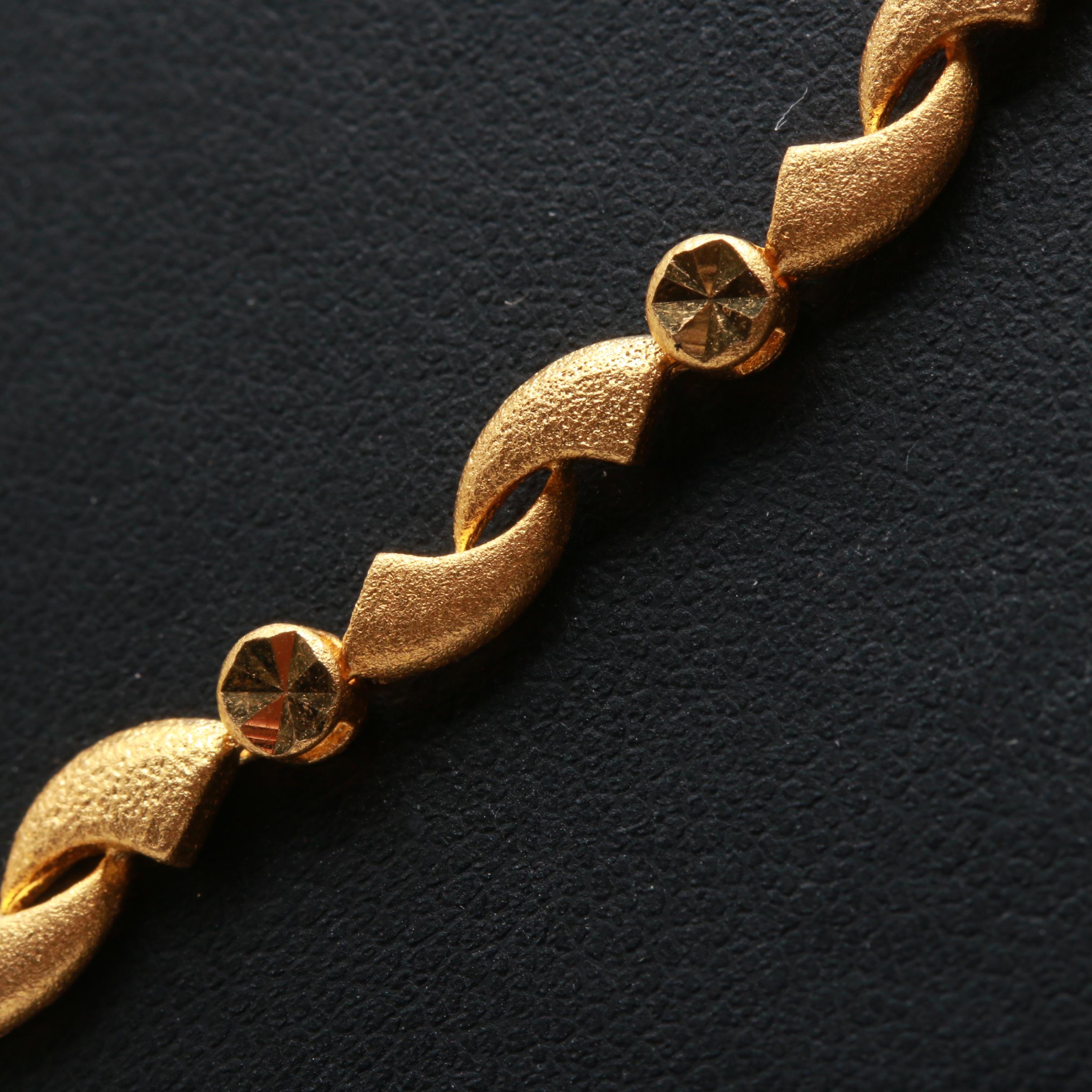 14K Yellow Gold Matte and High Polish Heart Necklace