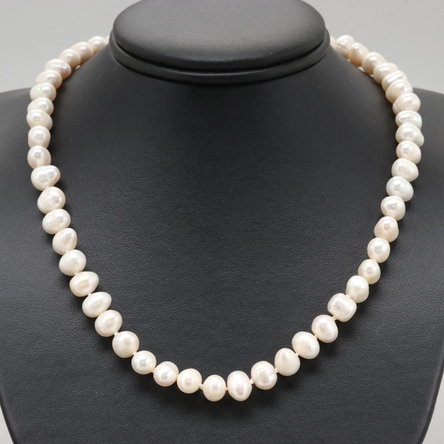 14K Yellow Gold Clasped Cultured Freshwater Pearl Necklace