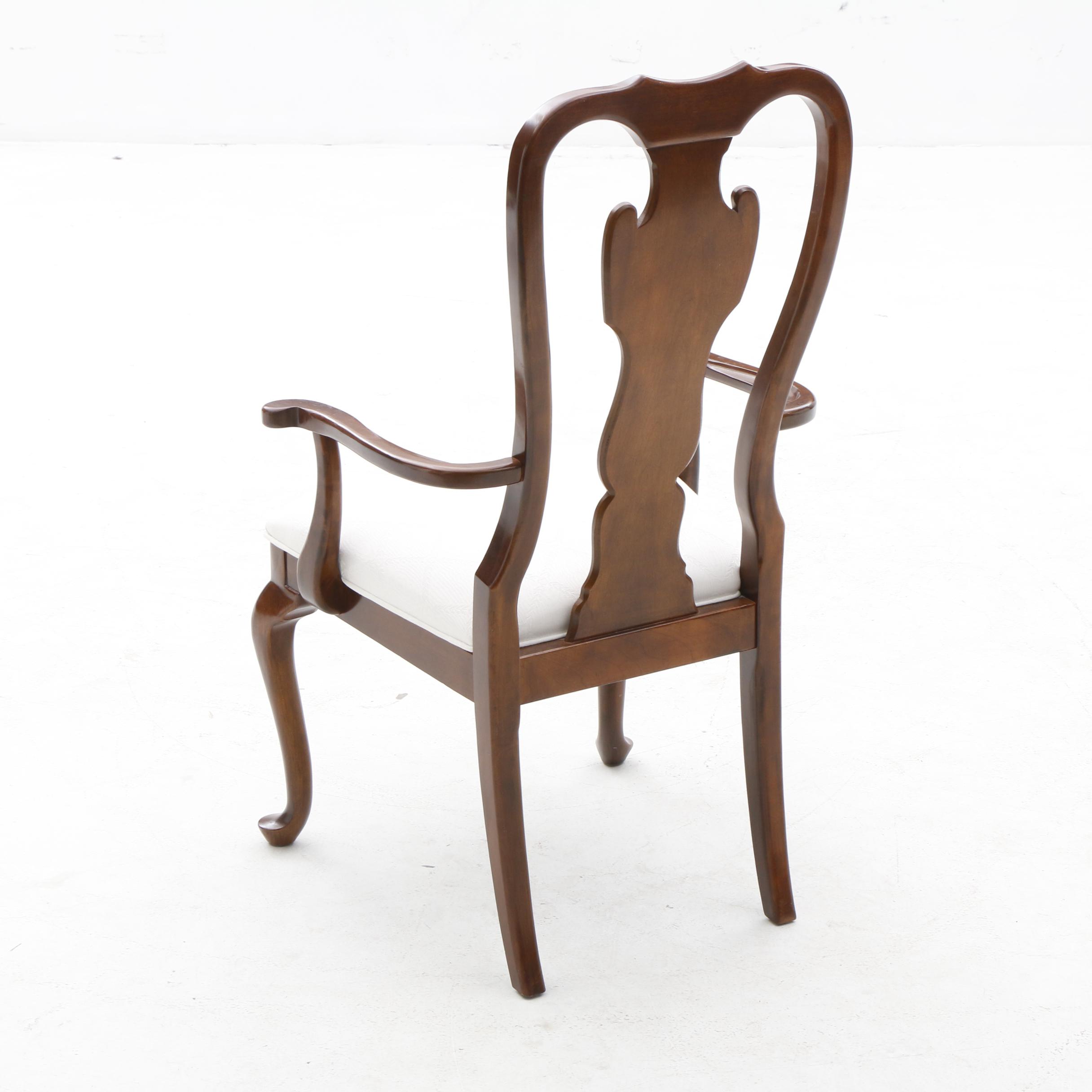 Queen Anne Style Drexel-Heritage Dining Furniture Set