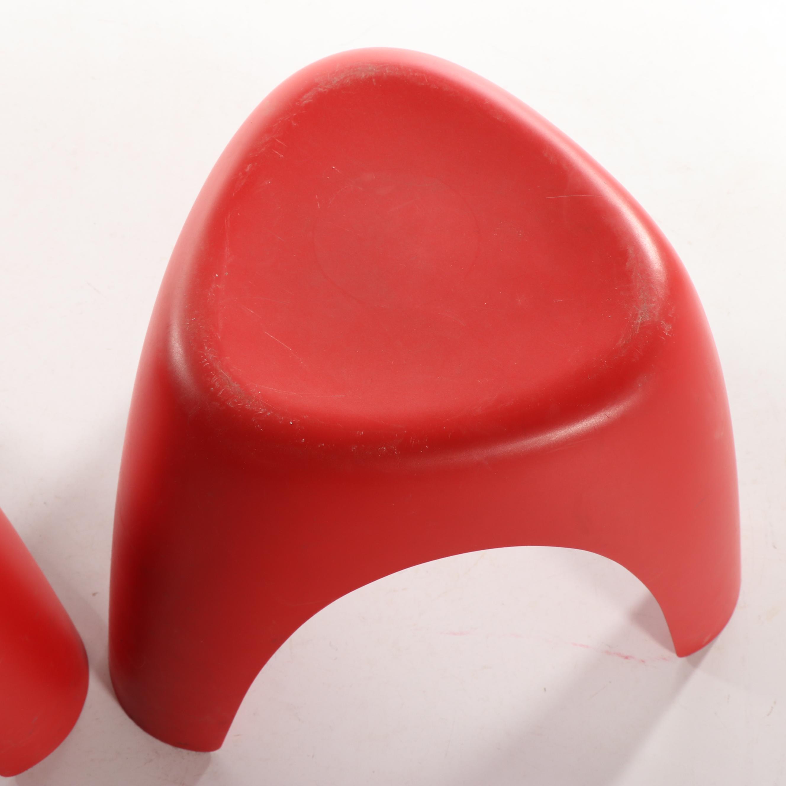 "Elephant Stool" Molded Plastic Stackable Stool Pair by Sori Yanagi, 20th Cent.