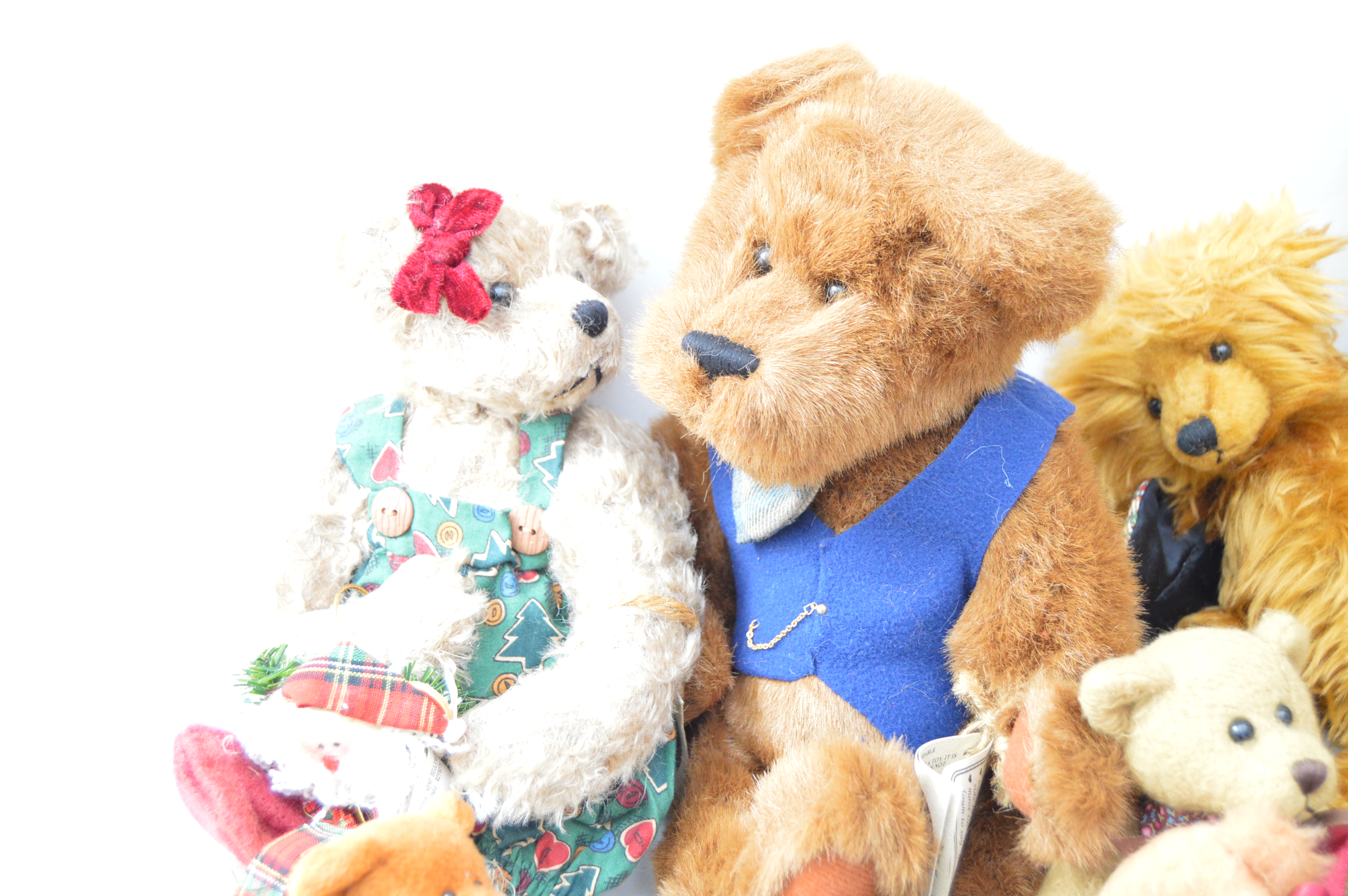 Ganz Cottage Collectibles Bear Collection