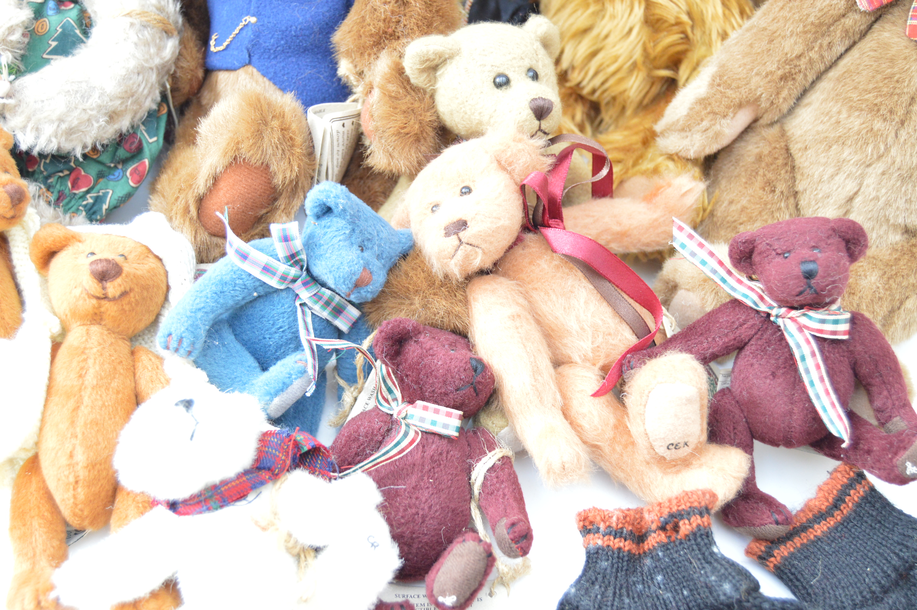Ganz Cottage Collectibles Bear Collection