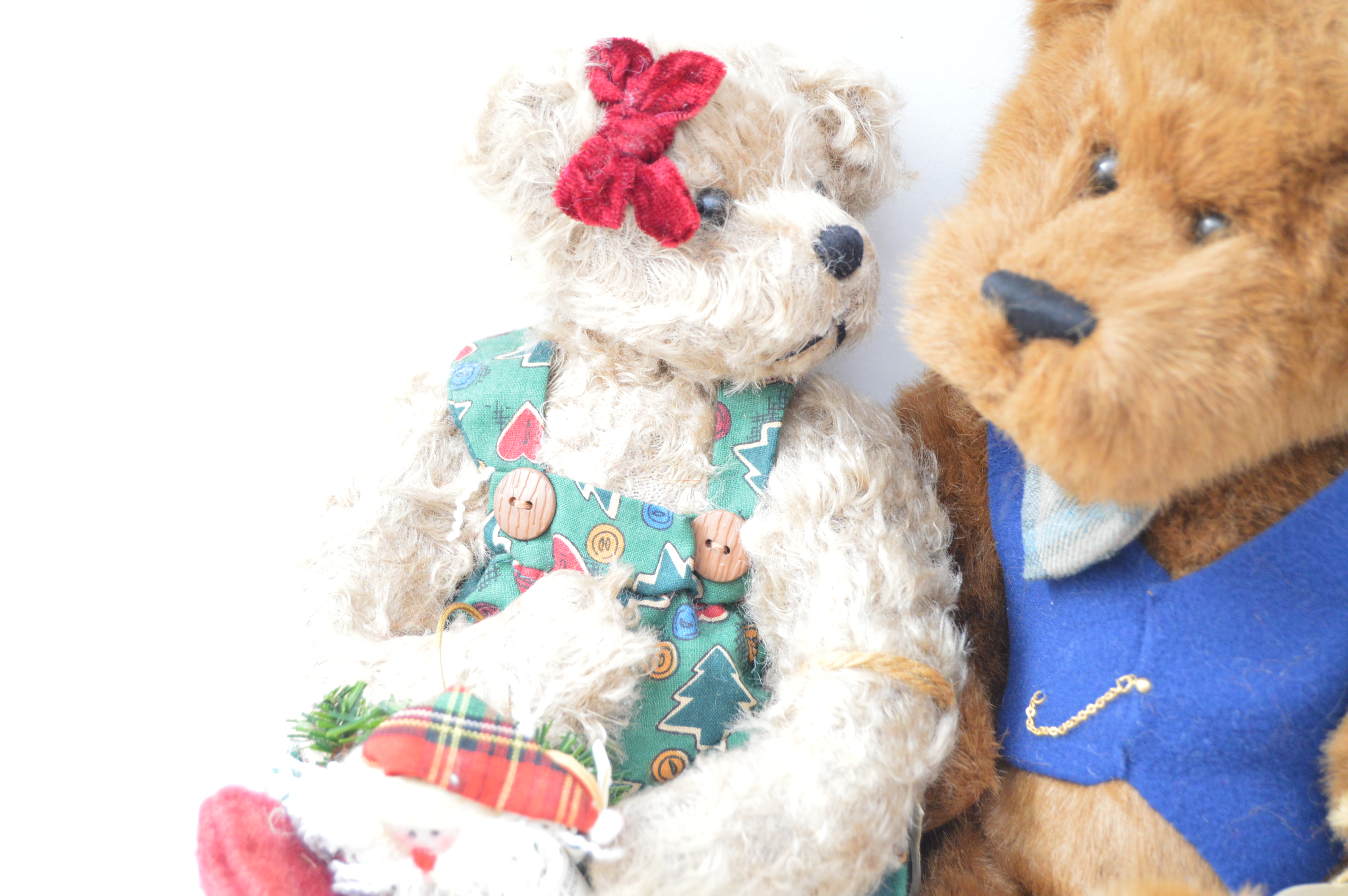 Ganz Cottage Collectibles Bear Collection
