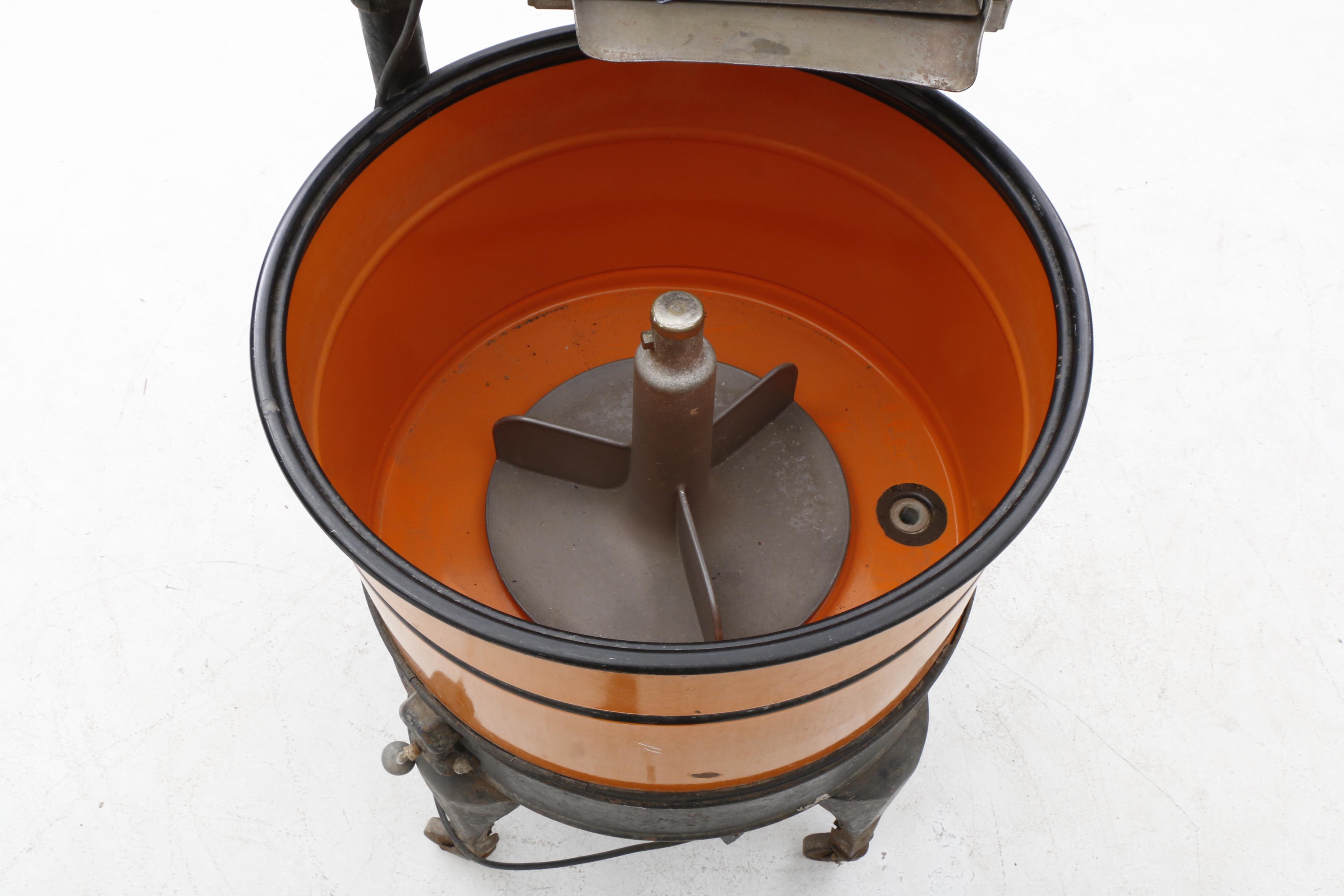 "Horton Perfect 36" Wringer Washing Machine, Early to Mid 20th Century