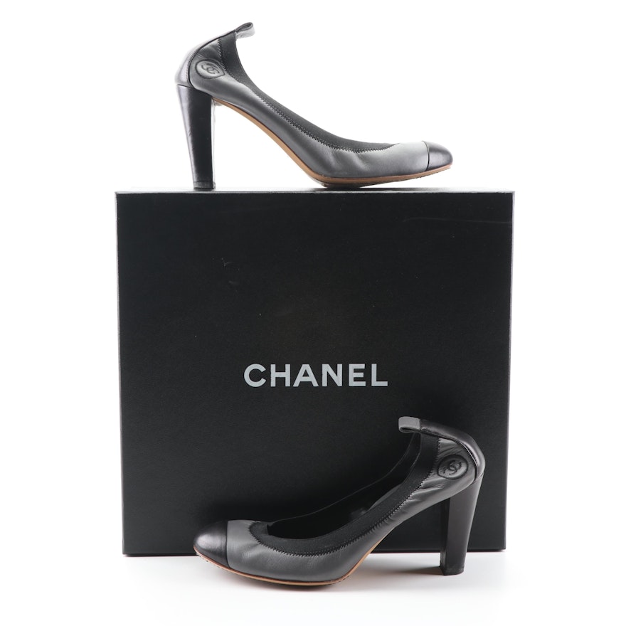 Chanel Escarpin Grey and Black Leather Pumps