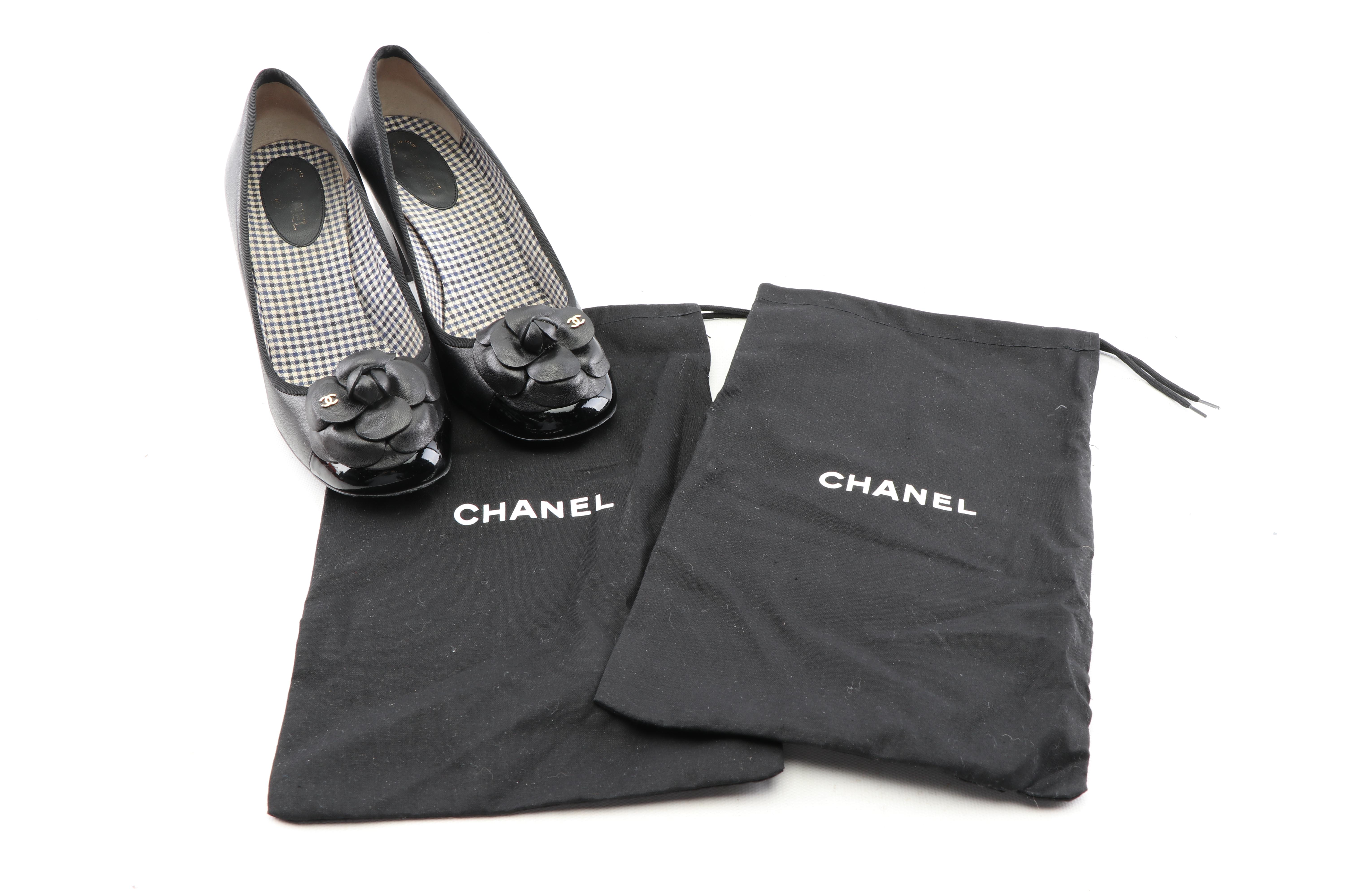 Chanel Camellia Flower Toe Black Leather Pumps