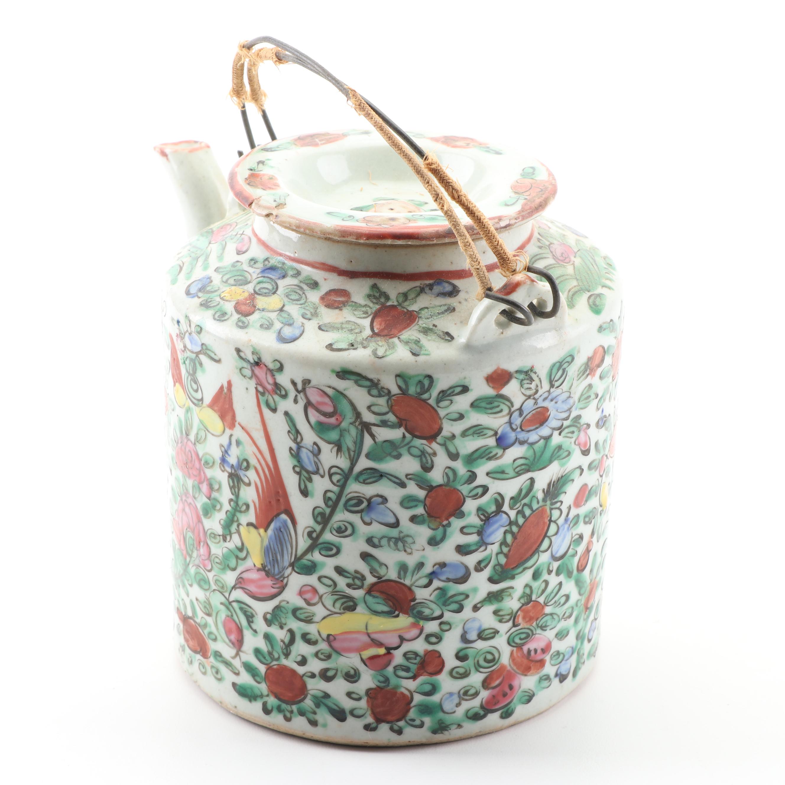 Chinese Ceramic Teapot, Late Qing Dynasty