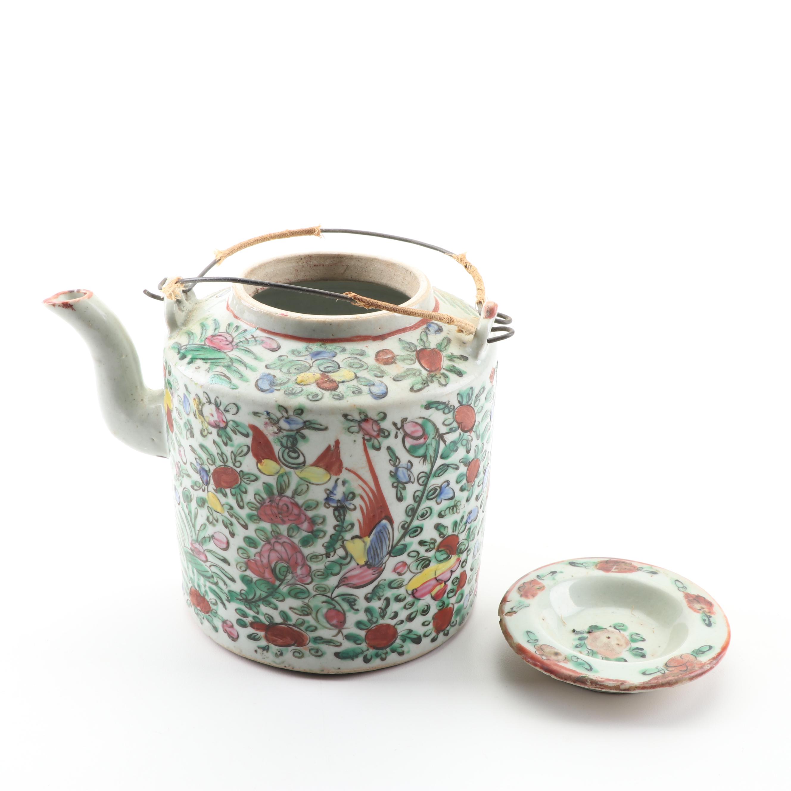 Chinese Ceramic Teapot, Late Qing Dynasty