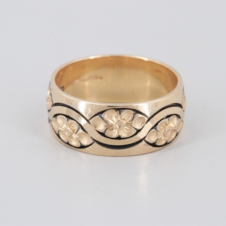 14K Yellow Gold Ring with Oxidized Details