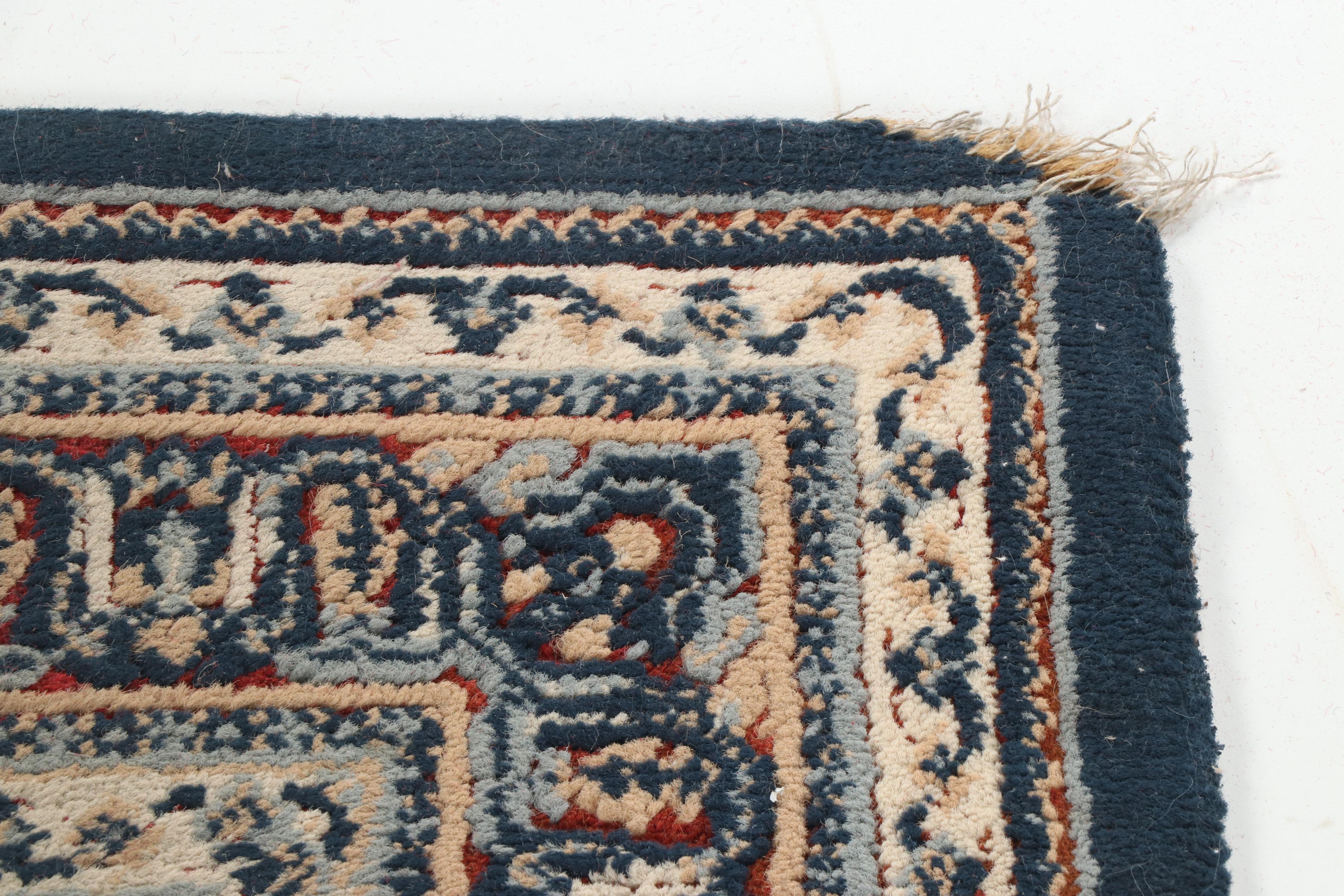 Power-Loomed Indo-Persian Style Wool Accent Rug