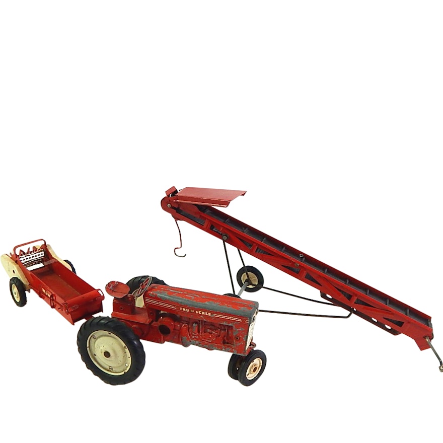 Vintage Die Cast Tru-Scale Farming Equipment with a Tractor Pull-along Conveyor