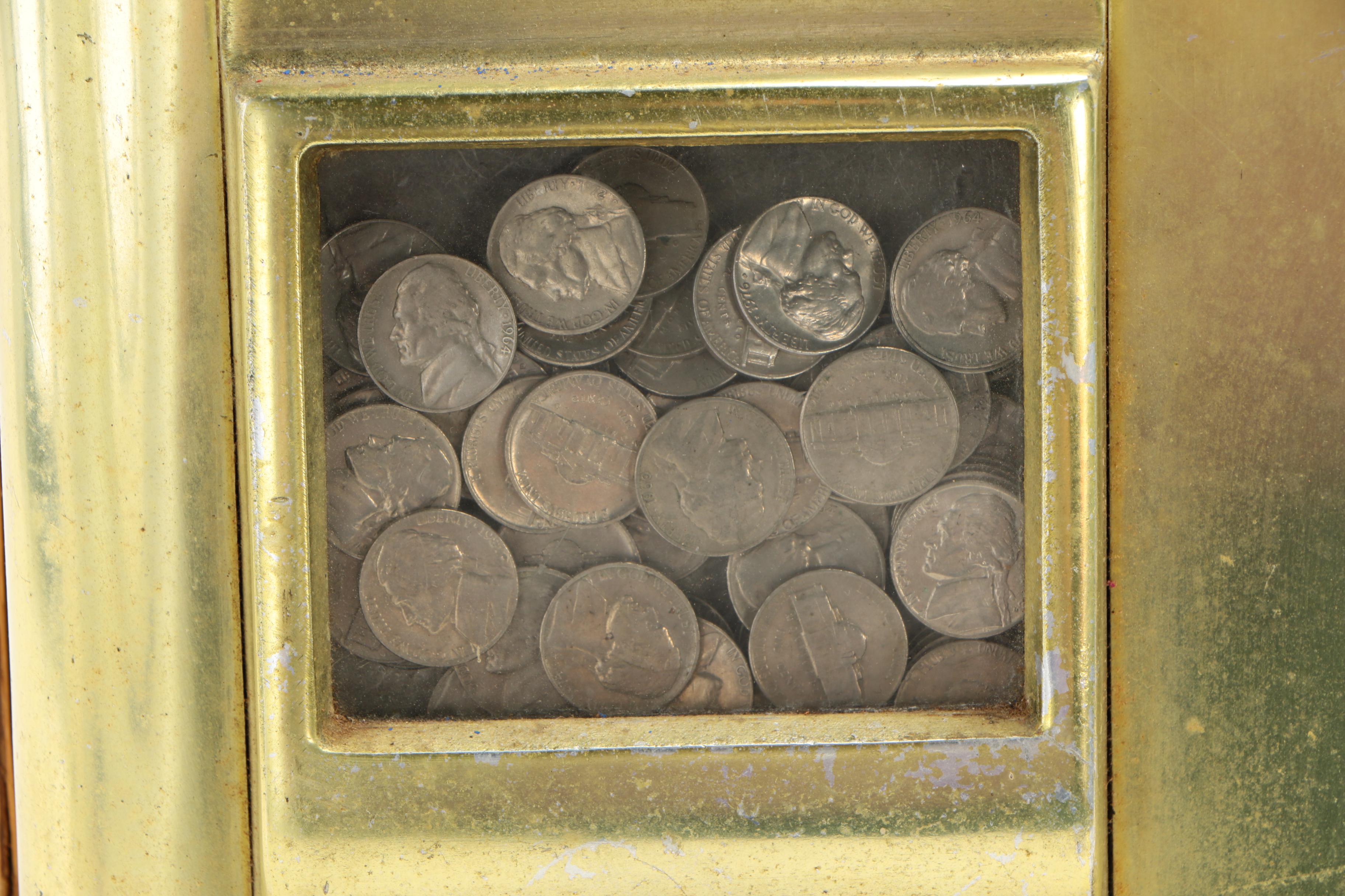 Columbia De Luxe Nickel Slot Machine, circa 1930