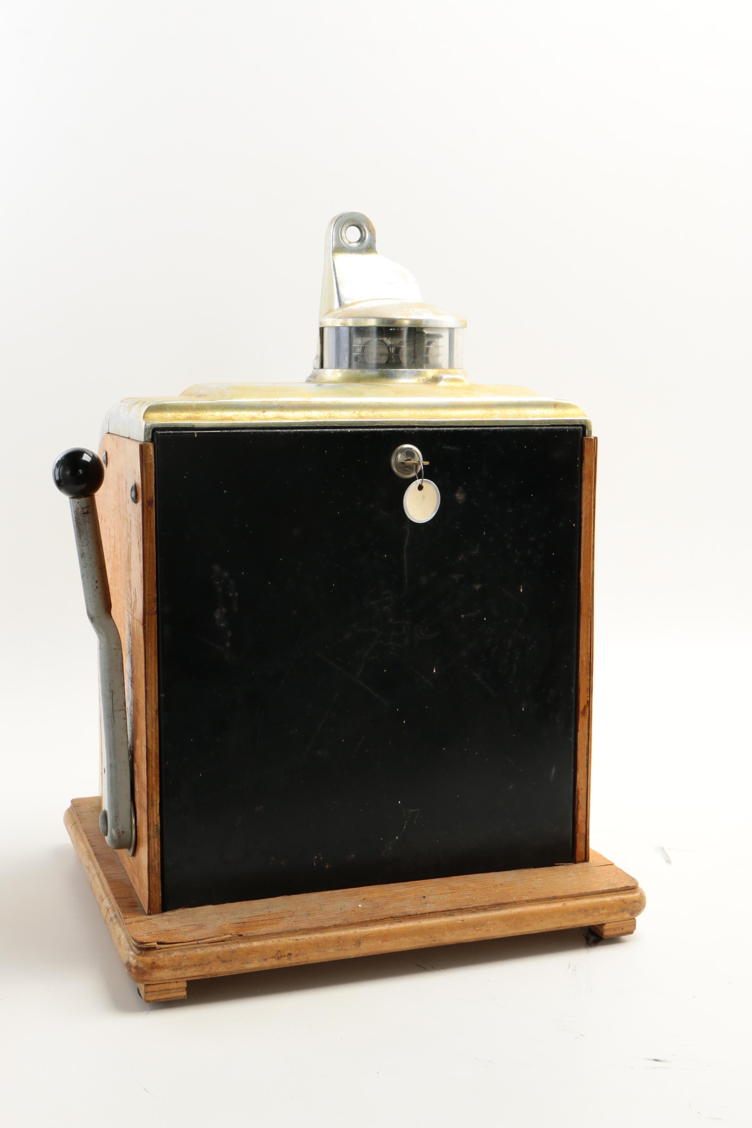 Columbia De Luxe Nickel Slot Machine, circa 1930