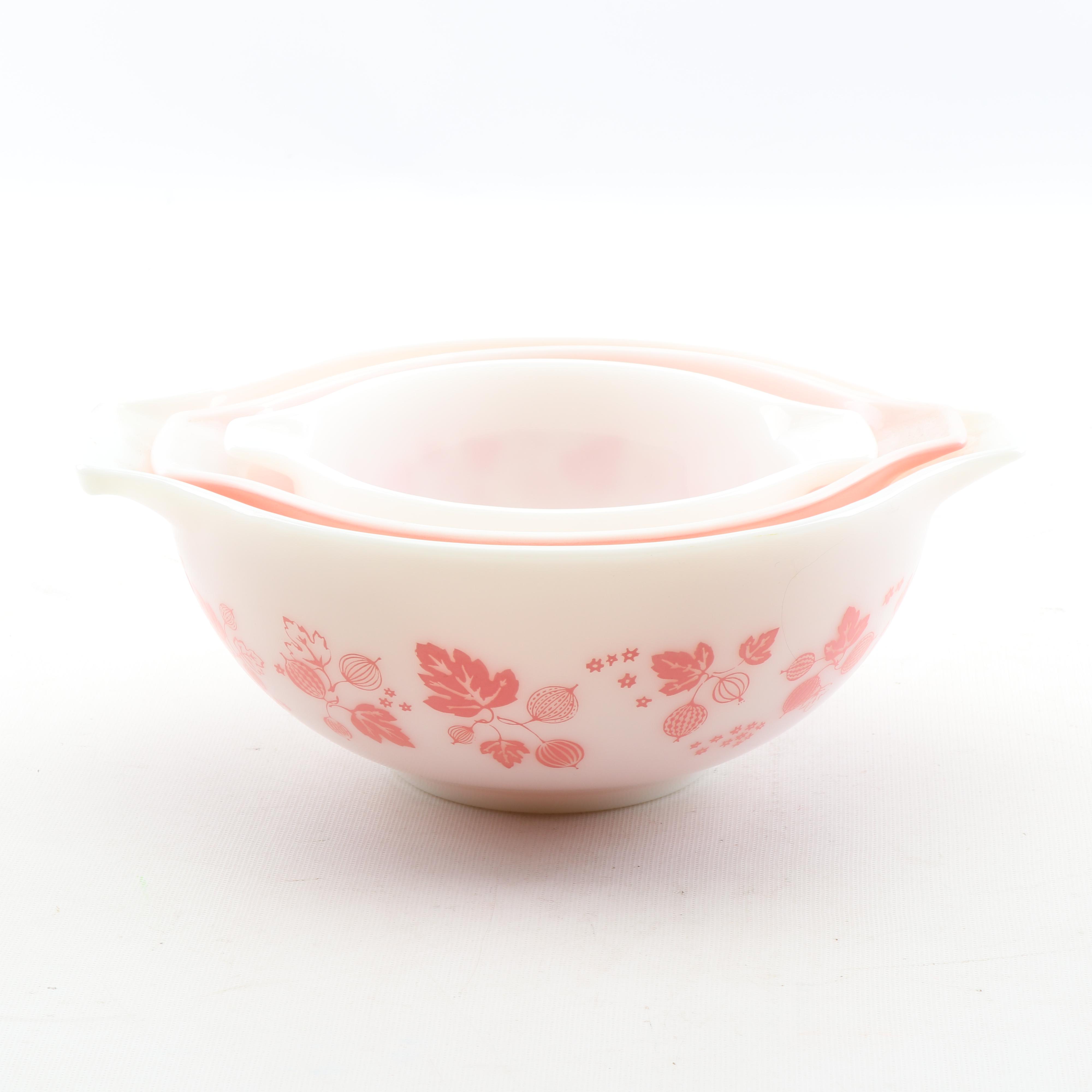 Vintage Pyrex "Gooseberry" Nesting Bowls
