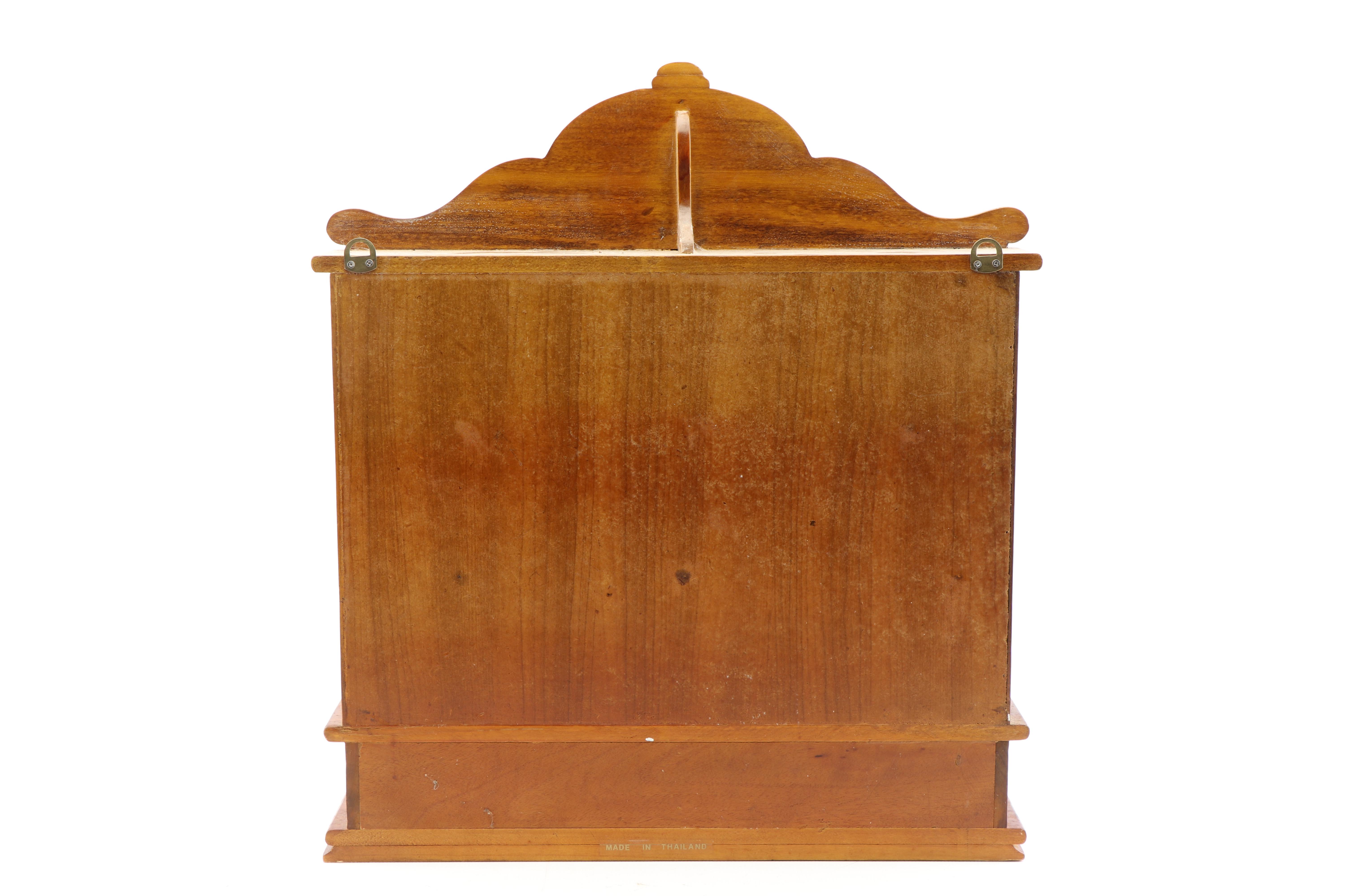 Federal Style Wooden Wall Hang Curio Cabinet, 21st Century