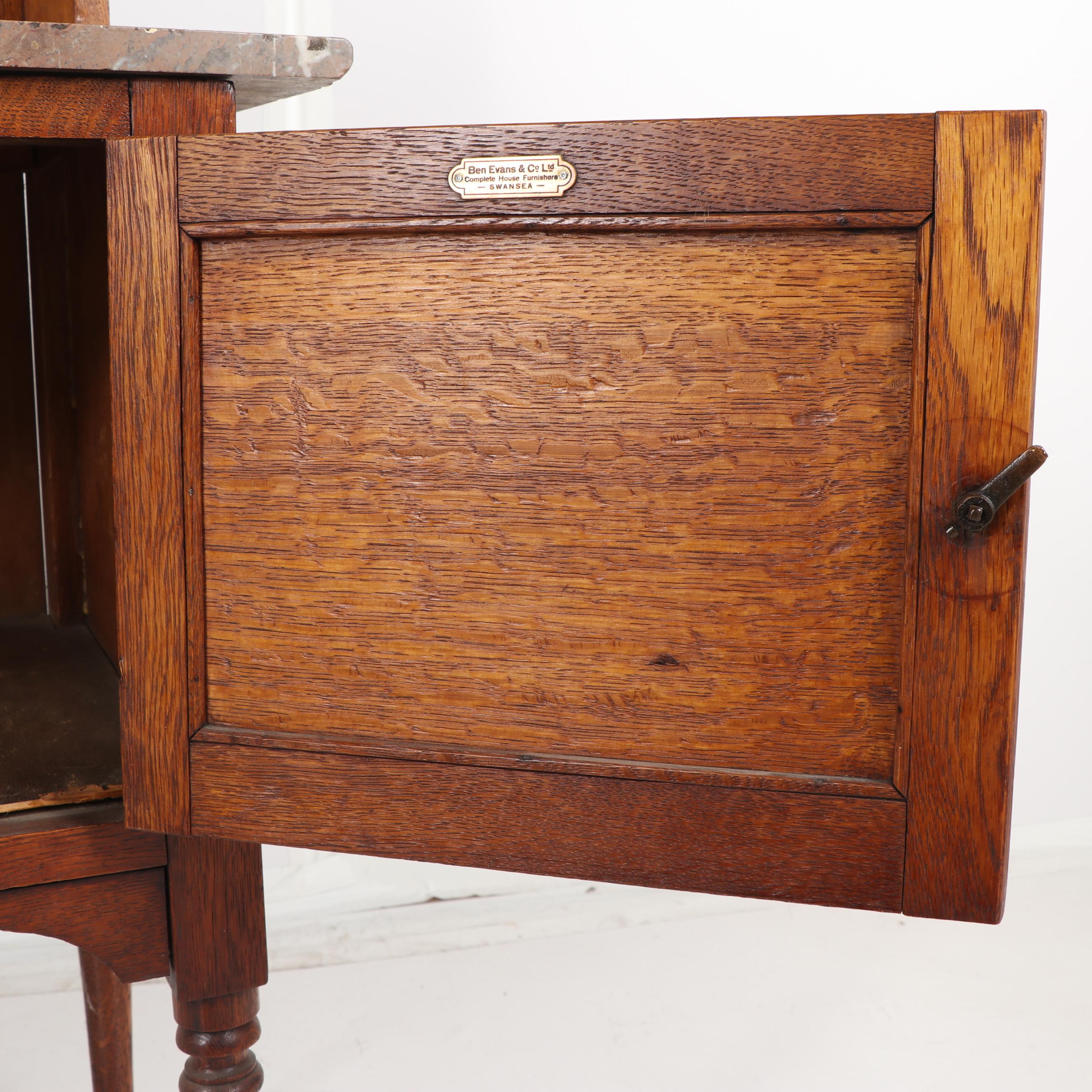 Late Victorian Oak Wash Stand with Tiled Backsplash, 19th/20th Century