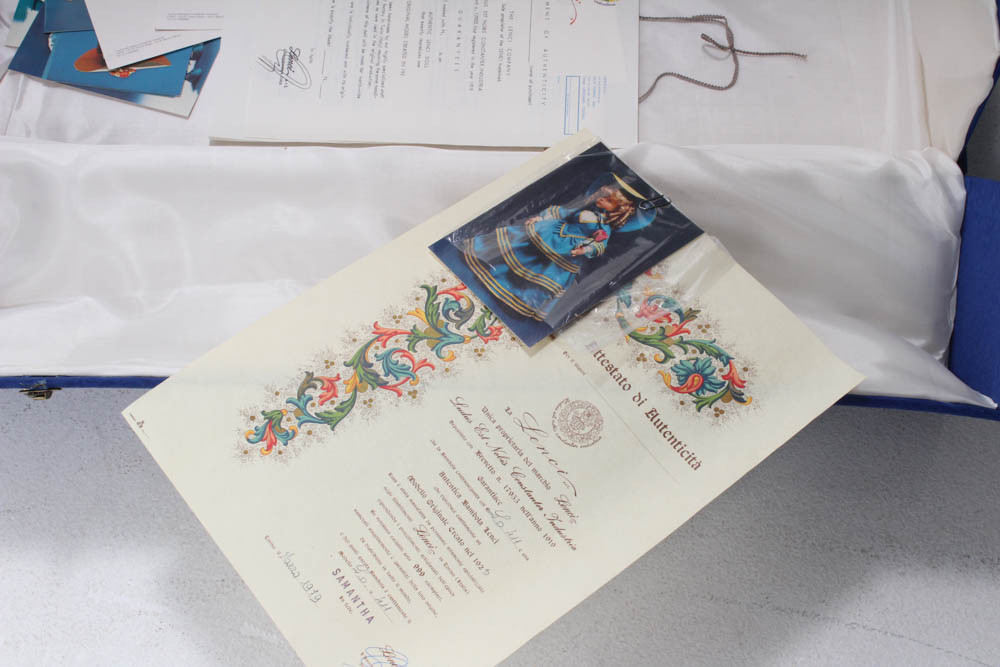 Limited Edition 1979 "Samantha" Lenci Doll With Case