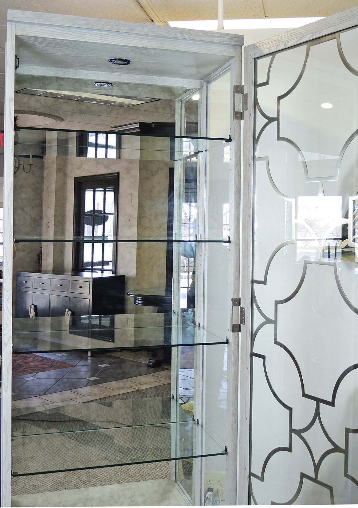 "Domaine Blanc" Curio by Bernhardt