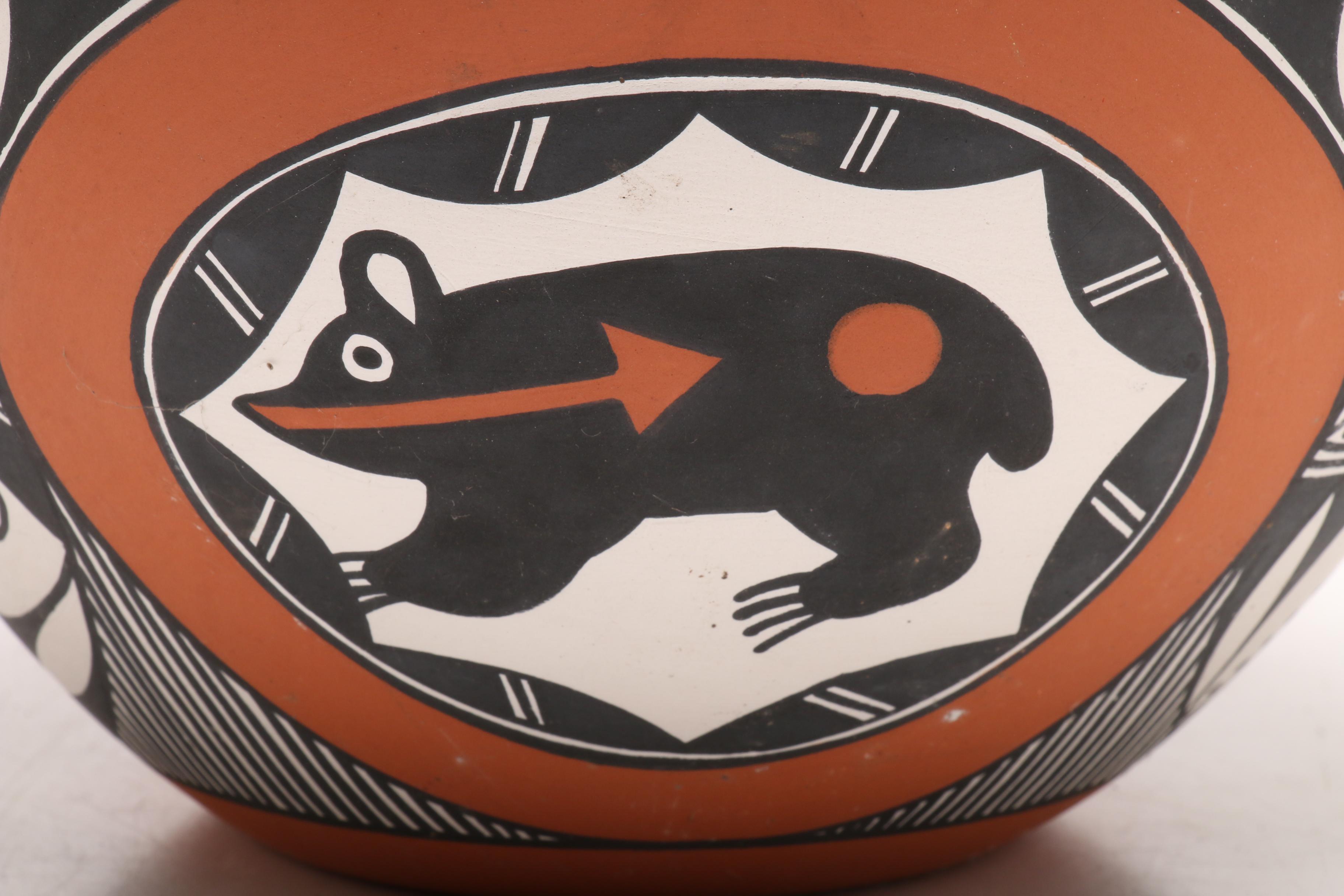 Howeya Acoma Earthenware Seed Pot