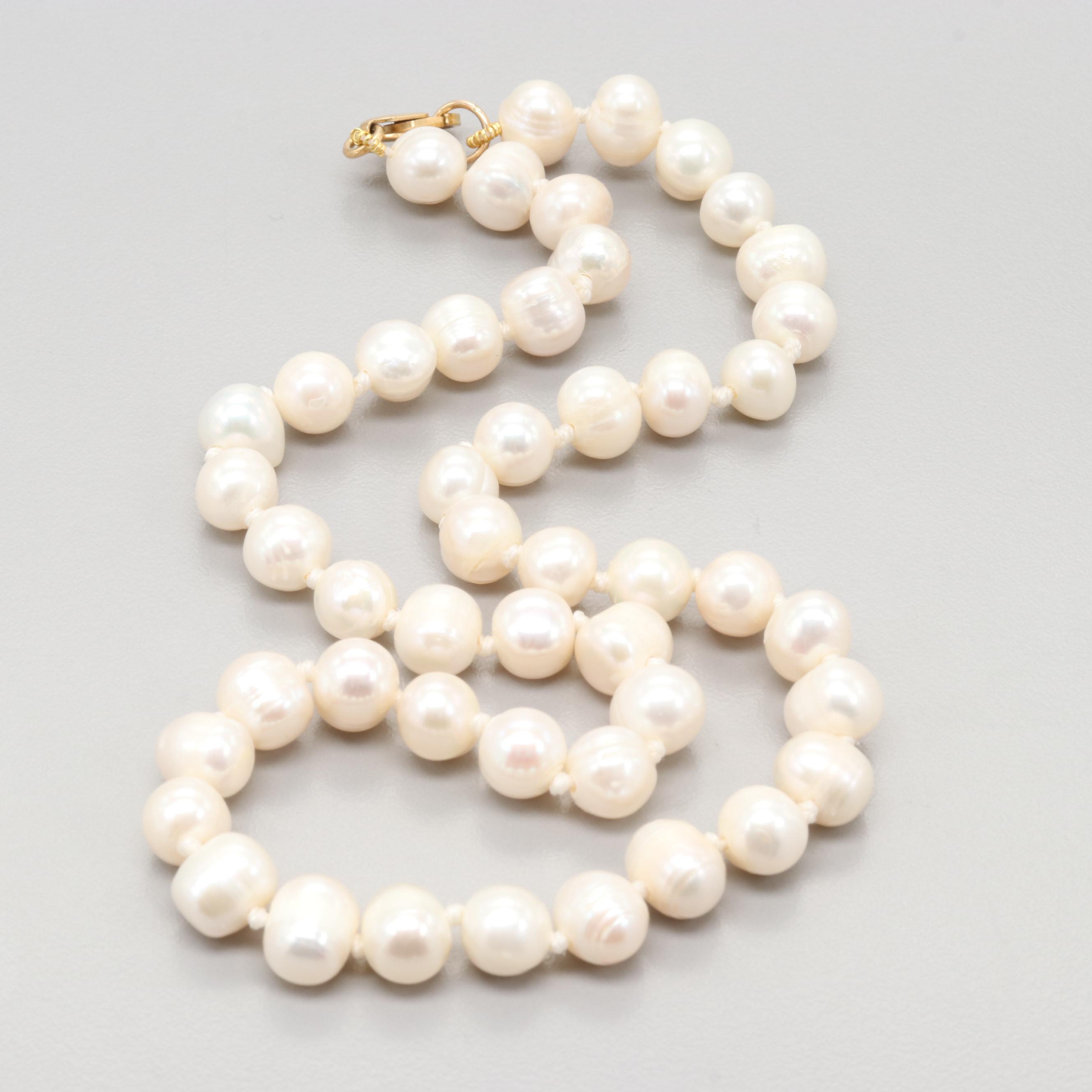 18K Yellow Gold Clasped Cultured Freshwater Pearl Necklace