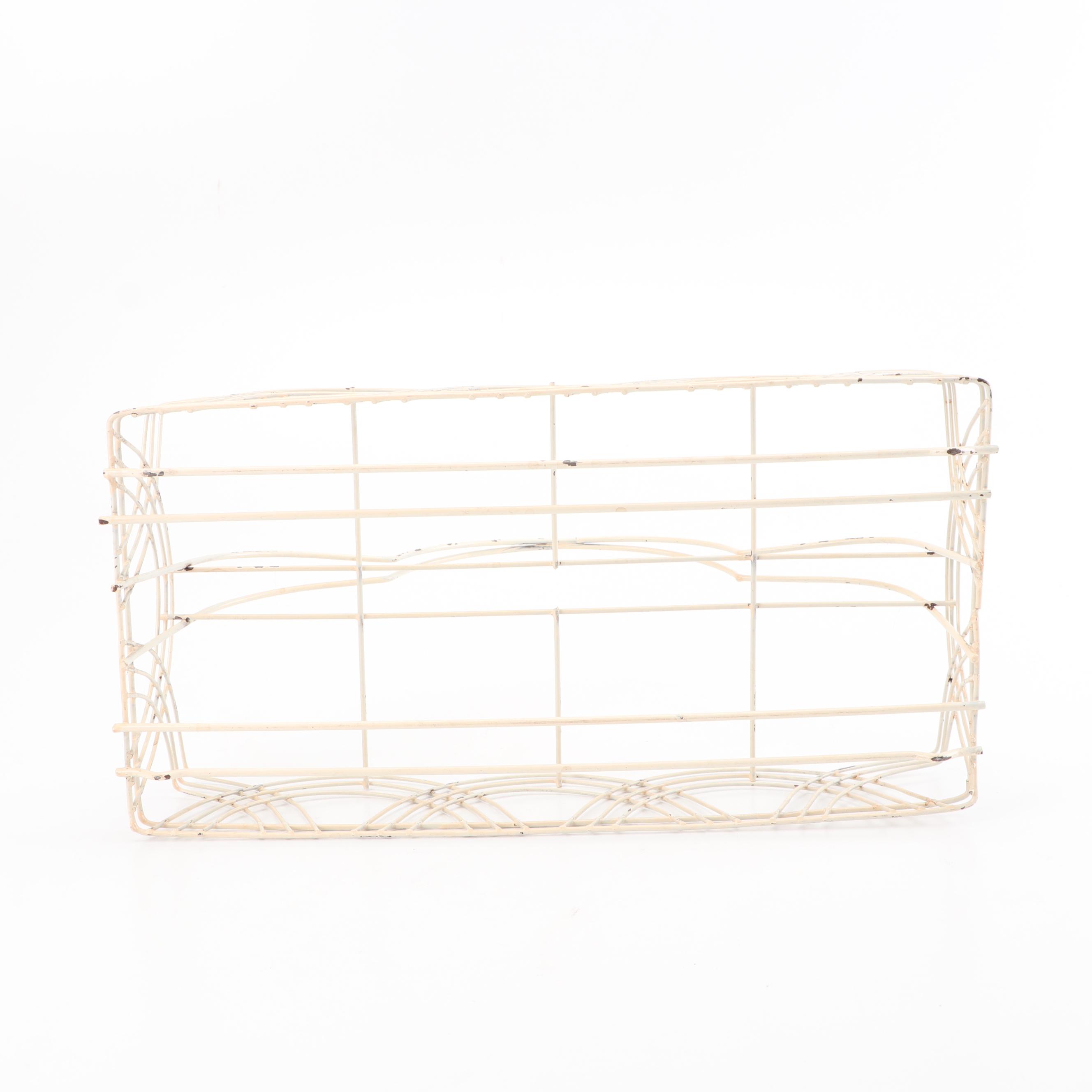 Art Deco Style Tumbler Glasses with Wire Caddy and Handkerchief