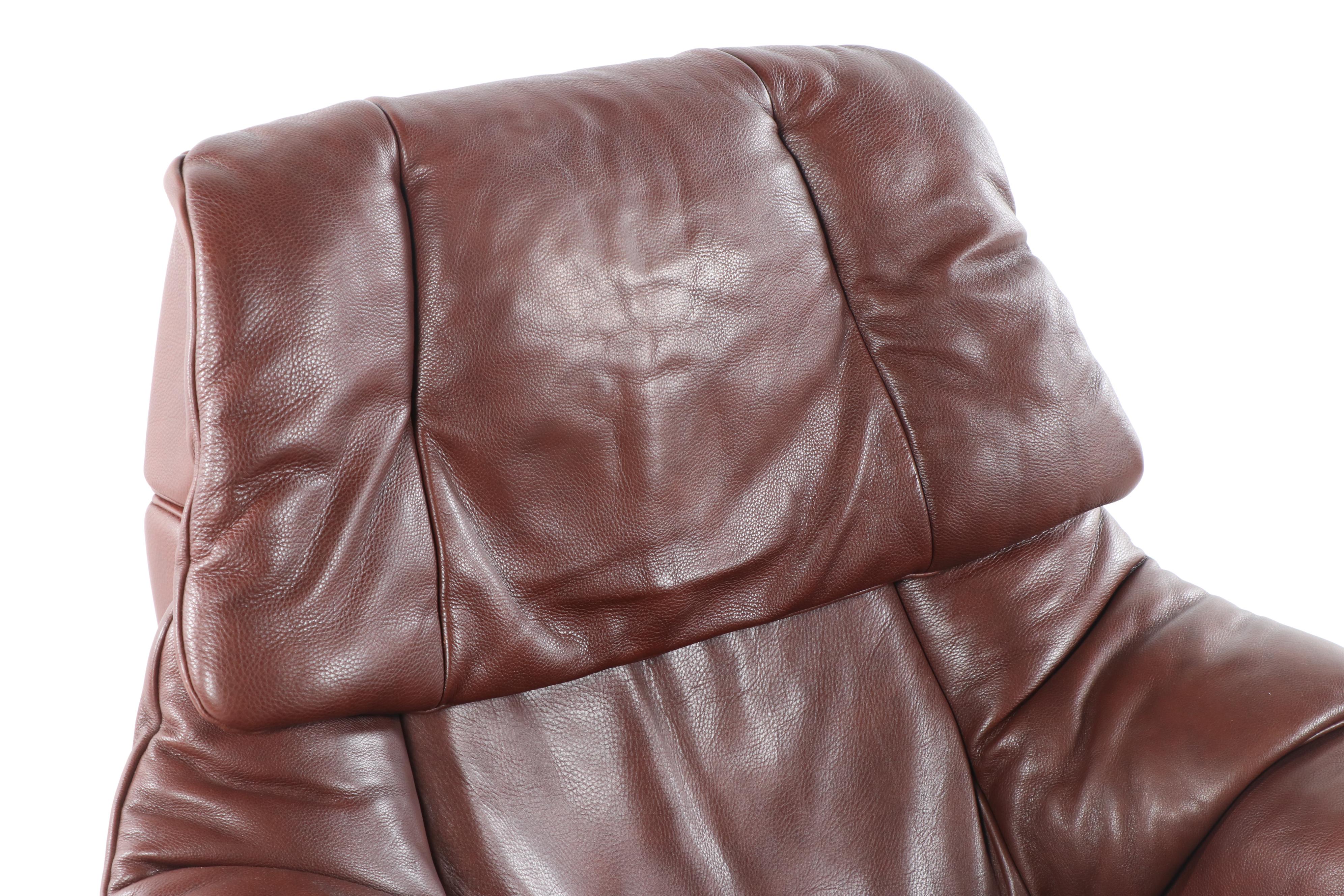 Ekornes Stressless "Reno" Lounge Chair and Ottoman, 21st Century