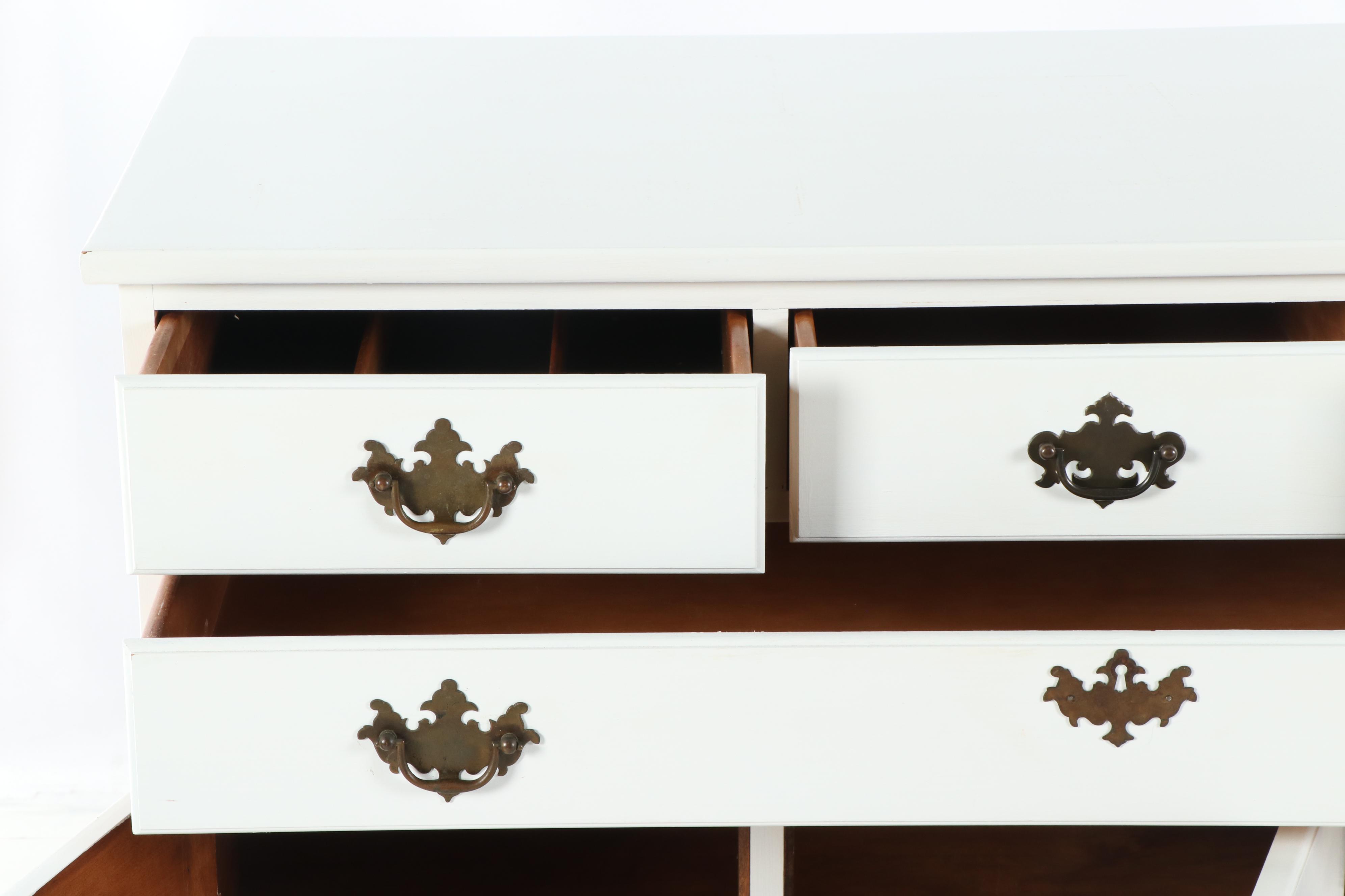 Federal Style Painted Maple Sideboard, Mid-20th Century