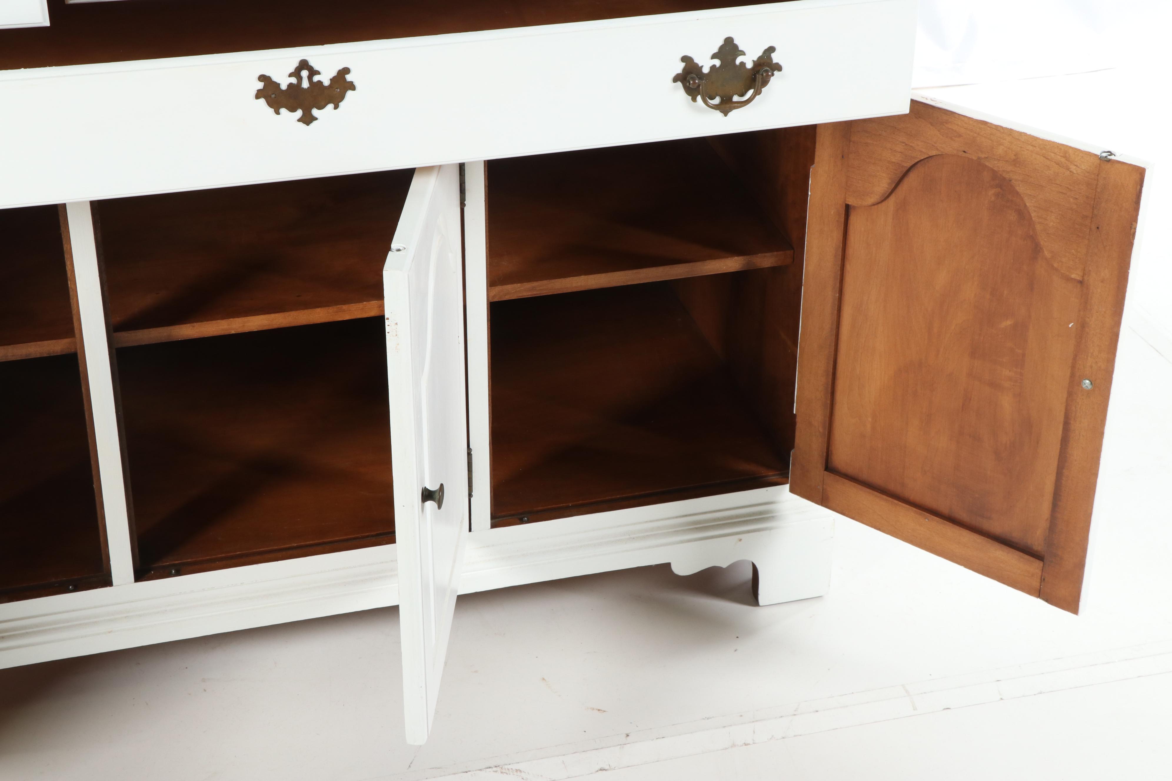 Federal Style Painted Maple Sideboard, Mid-20th Century