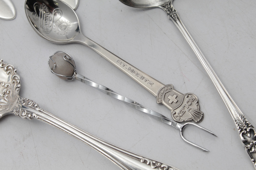 Oneida "Lady Hamilton" Silver Plate Flatware Set